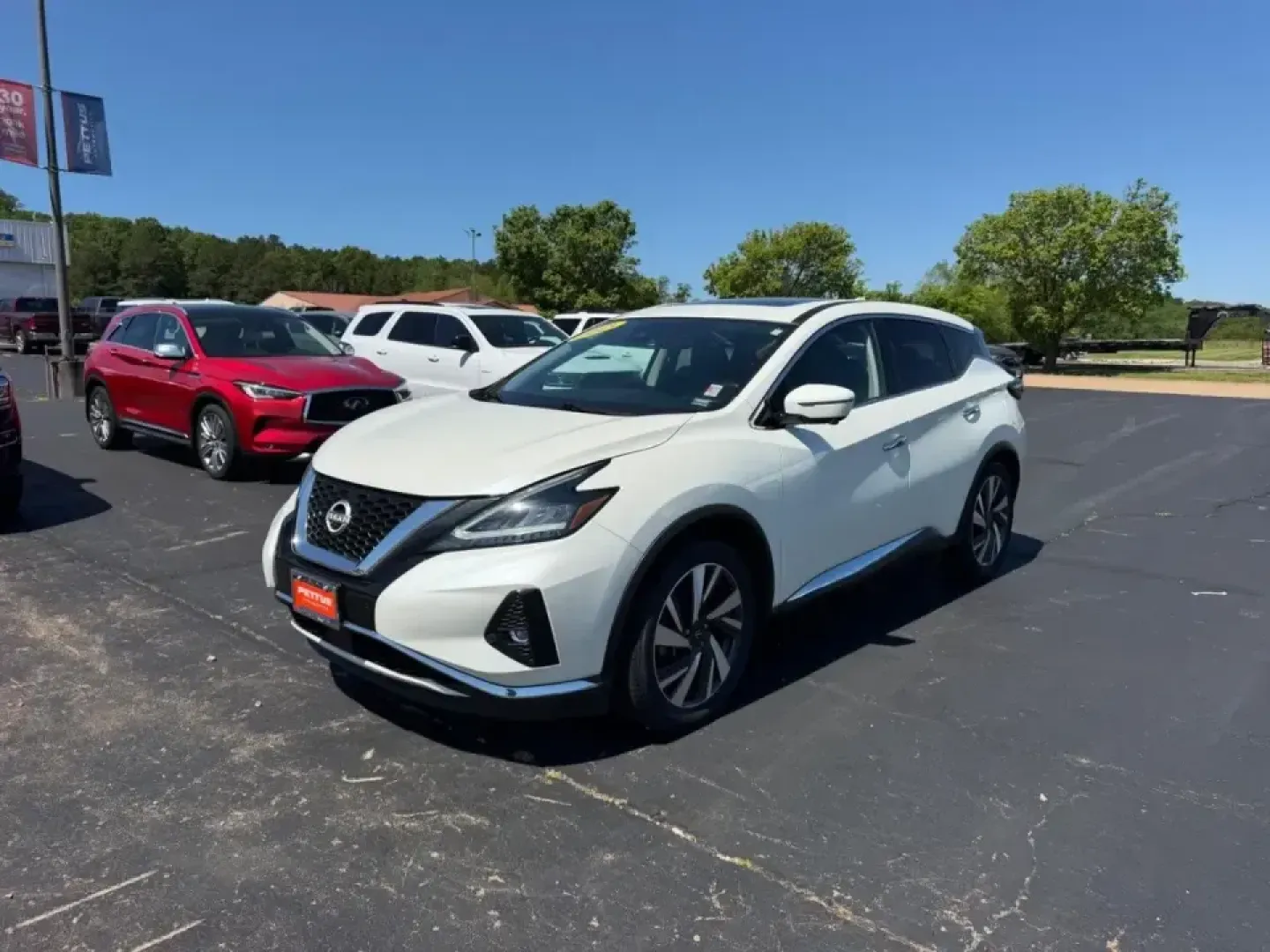 2023 /Graphite Leather Nissan Murano SL (5N1AZ2CSXPC) with an 3.5L DOHC 24-Valve V6 engine, Automatic transmission, located at 970 Woodlawn Dr., Farmington, MO, 63640, (573) 431-7800, 37.825642, -90.468674 - Whether your weekends mean a family getaway to the St. Francois State Park area, a date-night drive through downtown Farmington, or a comfortable daily commute along US67, this 2023 Nissan Murano SL AWD is the kind of SUV that fits real life-quiet, confident, and ready for four-season Missouri roads - Photo#7
