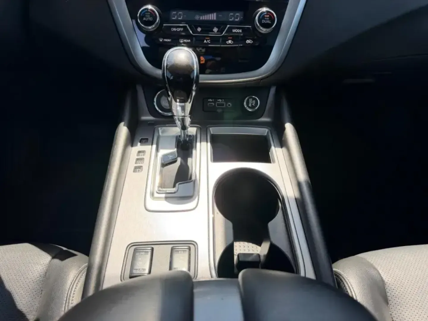 2023 /Graphite Leather Nissan Murano SL (5N1AZ2CSXPC) with an 3.5L DOHC 24-Valve V6 engine, Automatic transmission, located at 970 Woodlawn Dr., Farmington, MO, 63640, (573) 431-7800, 37.825642, -90.468674 - Whether your weekends mean a family getaway to the St. Francois State Park area, a date-night drive through downtown Farmington, or a comfortable daily commute along US67, this 2023 Nissan Murano SL AWD is the kind of SUV that fits real life-quiet, confident, and ready for four-season Missouri roads - Photo#18