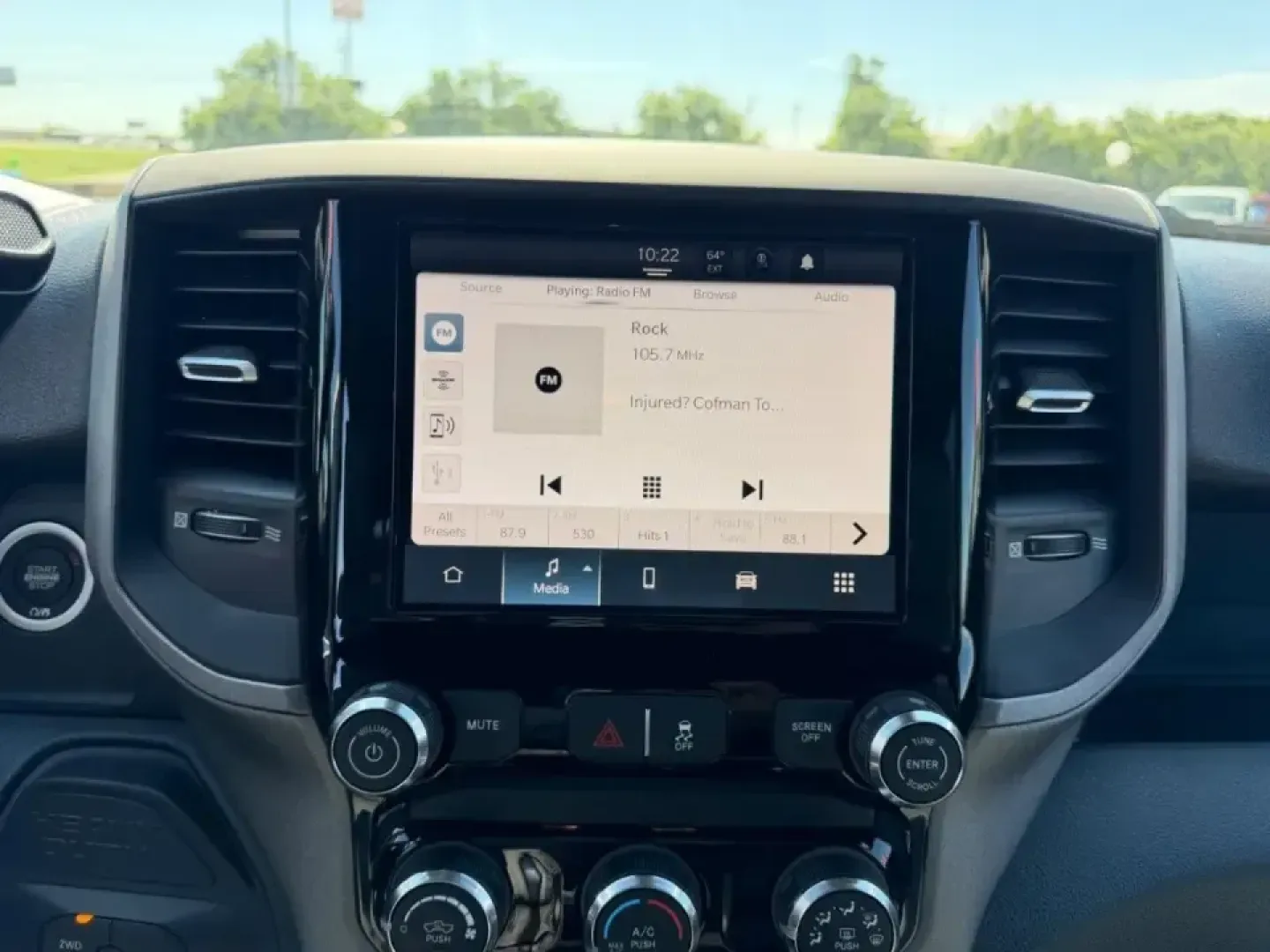 2026 /Diesel Gray/Black Vinyl Ram 4500HD Tradesman (3C7WRLEL6TG) with an Straight 6 Turbocharged Diesel engine, located at 970 Woodlawn Dr., Farmington, MO, 63640, (573) 431-7800, 37.825642, -90.468674 - Built for the kind of workday that starts before sunrise and ends after the last load is secured, this 2026 Ram 4500 Chassis Cab Tradesman is the right fit for contractors, farmers, fleets, and anyone who needs serious capability without the drama. Whether you're hauling equipment to a jobsite off H - Photo#12