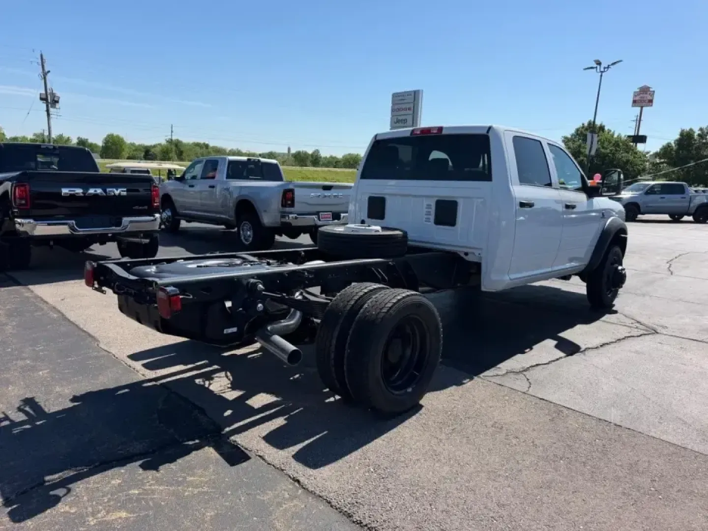 2026 /Diesel Gray/Black Vinyl Ram 4500HD Tradesman (3C7WRLEL6TG) with an Straight 6 Turbocharged Diesel engine, located at 970 Woodlawn Dr., Farmington, MO, 63640, (573) 431-7800, 37.825642, -90.468674 - Built for the kind of workday that starts before sunrise and ends after the last load is secured, this 2026 Ram 4500 Chassis Cab Tradesman is the right fit for contractors, farmers, fleets, and anyone who needs serious capability without the drama. Whether you're hauling equipment to a jobsite off H - Photo#2