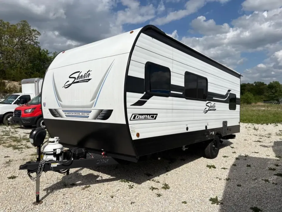 photo of 2026 Shasta 18DBL 