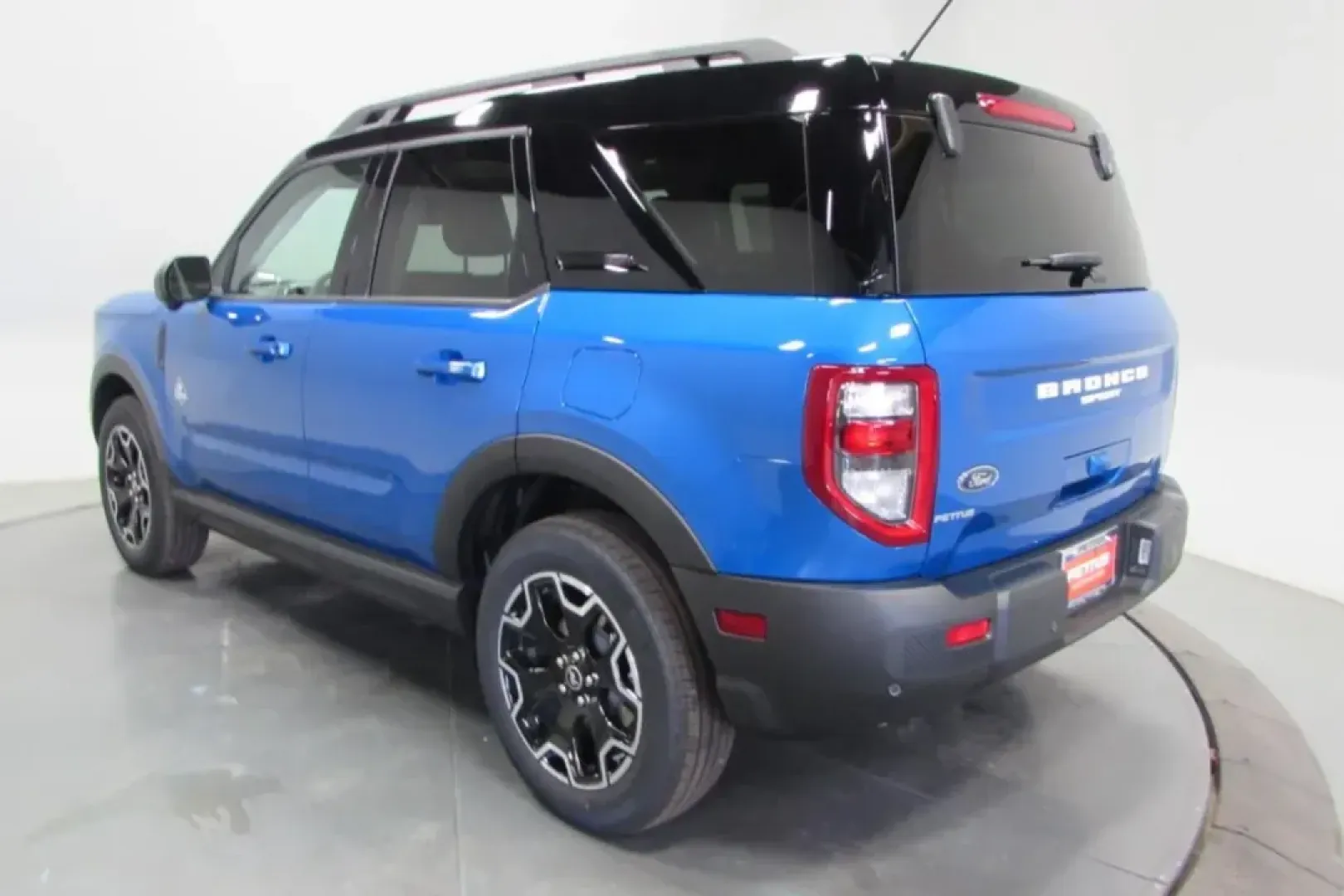 2025 /Ebony/Roast Leather Ford Bronco Sport Outer Banks (3FMCR9CN4SR) with an 1.5L EcoBoost engine, Automatic transmission, located at 12836 Highway 21, De Soto, MO, 63020, (636) 337-7777, 38.151867, -90.575615 - **Adventure Awaits with the 2025 Ford Bronco Sport Outer Banks at Pettus Ford De Soto!**<br /> <br /> Are you ready for your next thrilling adventure? The 2025 Ford Bronco Sport Outer Banks is not just a vehicle; it's a lifestyle choice for the modern explorer, whether you're commuting to work, taki - Photo#5
