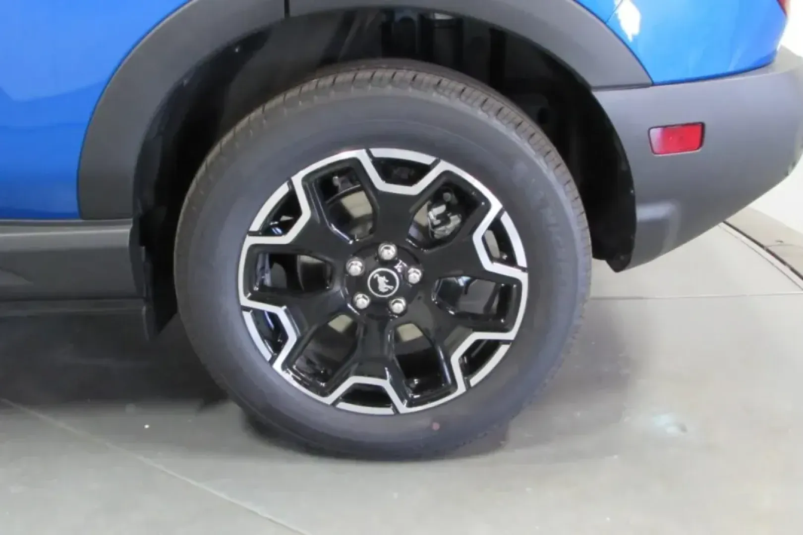 2025 /Ebony/Roast Leather Ford Bronco Sport Outer Banks (3FMCR9CN4SR) with an 1.5L EcoBoost engine, Automatic transmission, located at 12836 Highway 21, De Soto, MO, 63020, (636) 337-7777, 38.151867, -90.575615 - **Adventure Awaits with the 2025 Ford Bronco Sport Outer Banks at Pettus Ford De Soto!**<br /> <br /> Are you ready for your next thrilling adventure? The 2025 Ford Bronco Sport Outer Banks is not just a vehicle; it's a lifestyle choice for the modern explorer, whether you're commuting to work, taki - Photo#9