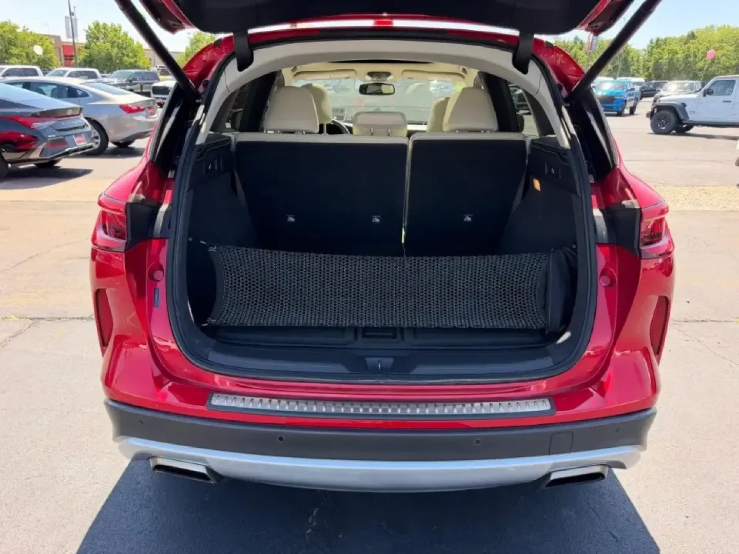 2021 /Wheat/Black Leather Infiniti QX50 SENSORY (3PCAJ5CB4MF) with an 2.0L VC-Turbo I4 engine, Automatic transmission, located at 970 Woodlawn Dr., Farmington, MO, 63640, (573) 431-7800, 37.825642, -90.468674 - Make every mile feel like a mini getaway-whether you're commuting from Farmington to St. Louis for work, running kids between school and practice, or packing up for a weekend at St. Joe State Park. This 2021 INFINITI QX50 Sensory AWD blends premium comfort with everyday practicality, making it a sma - Photo#5