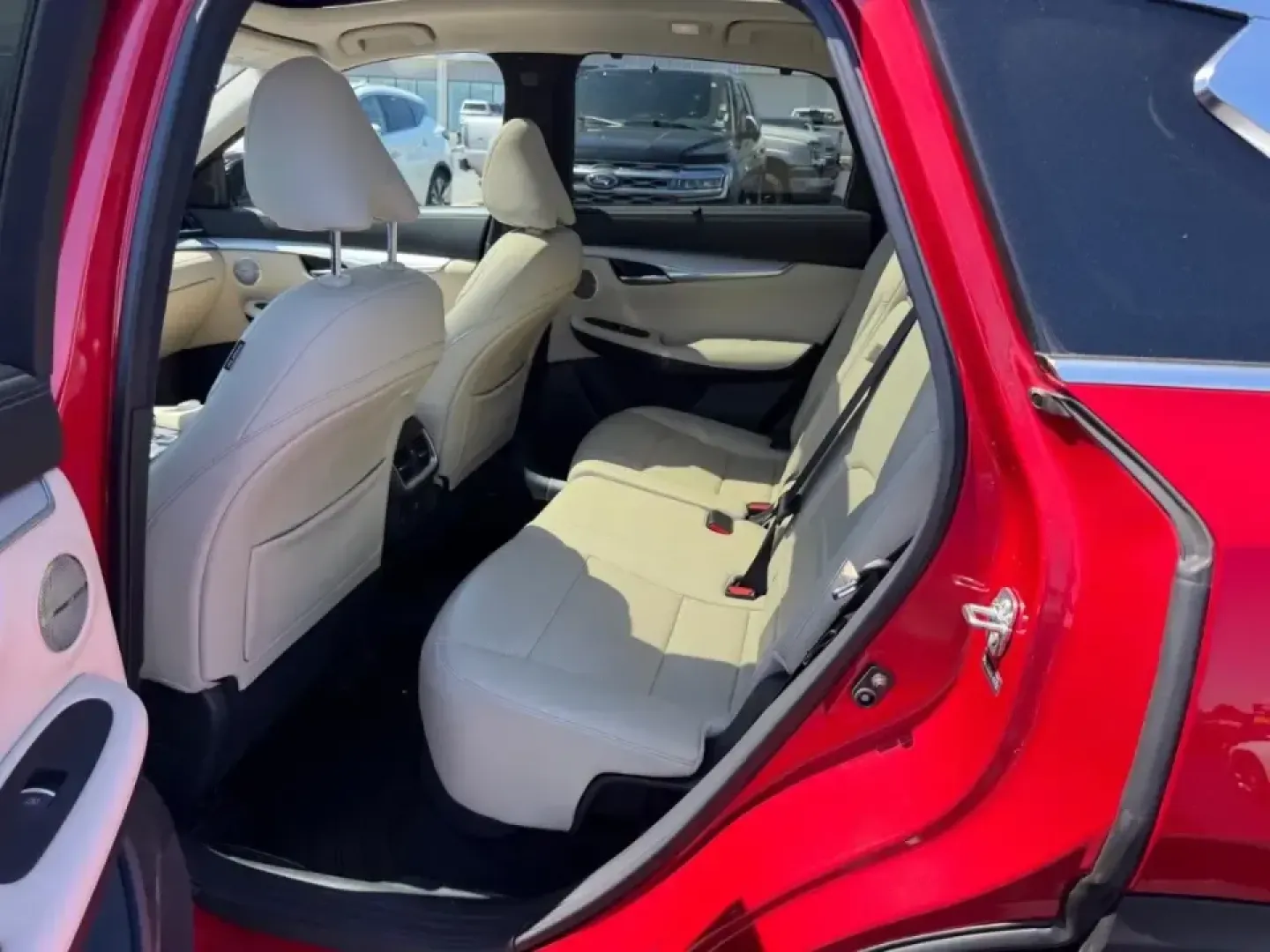2021 /Wheat/Black Leather Infiniti QX50 SENSORY (3PCAJ5CB4MF) with an 2.0L VC-Turbo I4 engine, Automatic transmission, located at 970 Woodlawn Dr., Farmington, MO, 63640, (573) 431-7800, 37.825642, -90.468674 - Make every mile feel like a mini getaway-whether you're commuting from Farmington to St. Louis for work, running kids between school and practice, or packing up for a weekend at St. Joe State Park. This 2021 INFINITI QX50 Sensory AWD blends premium comfort with everyday practicality, making it a sma - Photo#9