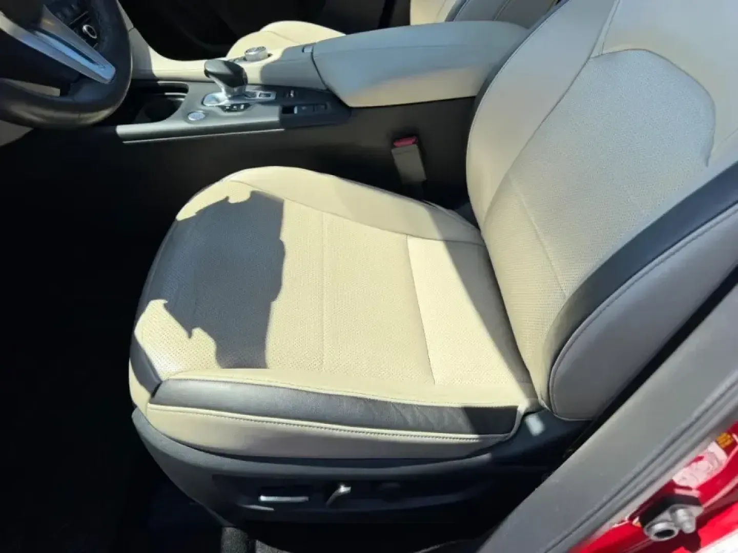 2021 /Wheat/Black Leather Infiniti QX50 SENSORY (3PCAJ5CB4MF) with an 2.0L VC-Turbo I4 engine, Automatic transmission, located at 970 Woodlawn Dr., Farmington, MO, 63640, (573) 431-7800, 37.825642, -90.468674 - Make every mile feel like a mini getaway-whether you're commuting from Farmington to St. Louis for work, running kids between school and practice, or packing up for a weekend at St. Joe State Park. This 2021 INFINITI QX50 Sensory AWD blends premium comfort with everyday practicality, making it a sma - Photo#21