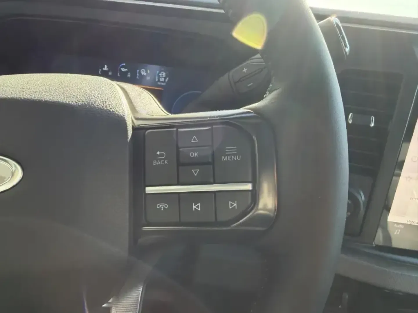 2026 /Black Onyx Leather Ford F-250SD King Ranch Crew Cab 4WD (1FT8W2BM4TE) with an 6.7L engine, 6A transmission, located at 141 Commercial Dr, Fredericktown, MO, 63645, (573) 783-6432, 37.570087, -90.320648 - Whether you're hauling a camper to Sam A. Baker State Park, towing a work trailer down US-67, or simply wanting a premium truck that makes long drives feel effortless, this 2026 Ford Super Duty F-250 SRW King Ranch Crew Cab 4WD is built for the Fredericktown lifestyle. With only 5 miles on the odome - Photo#13