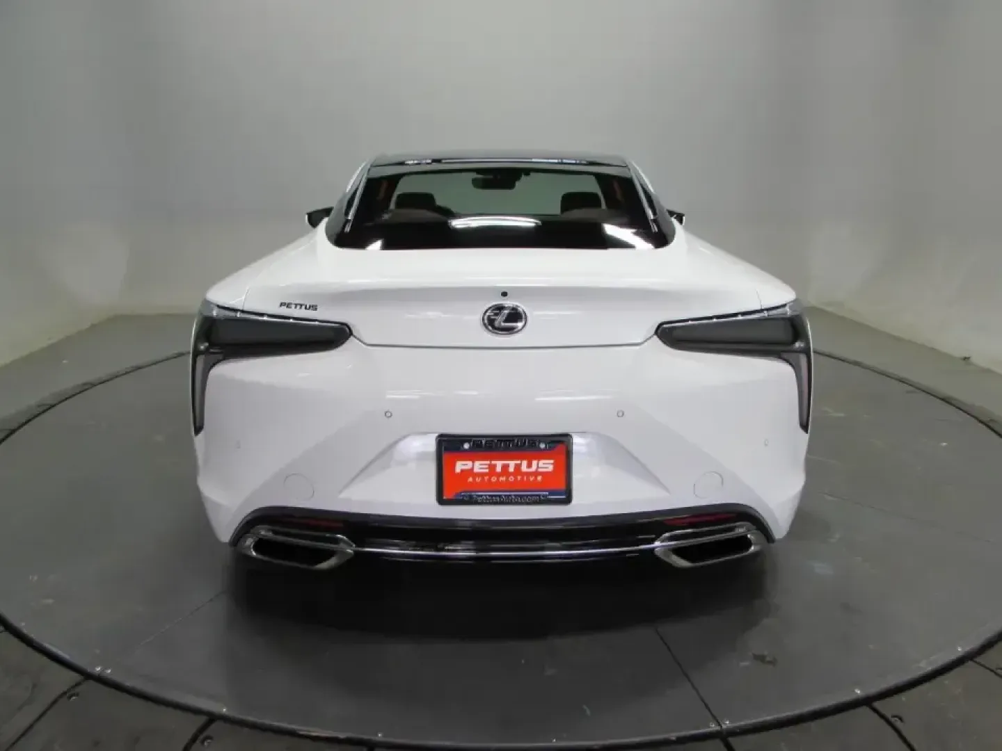 2018 /Red Lexus LC 500 (JTHHP5AY7JA) with an 5.0L V8 DOHC 32V engine, Automatic transmission, located at 12836 Highway 21, De Soto, MO, 63020, (636) 337-7777, 38.151867, -90.575615 - Turn the everyday drive into an event with this head-turning **2018 Lexus LC 500**-a grand-touring coupe built for date nights in St. Louis, sunset cruises down **MO-21**, and weekend escapes through the rolling roads near **Don Robinson State Park**. If your ideal lifestyle includes a refined cabin - Photo#5