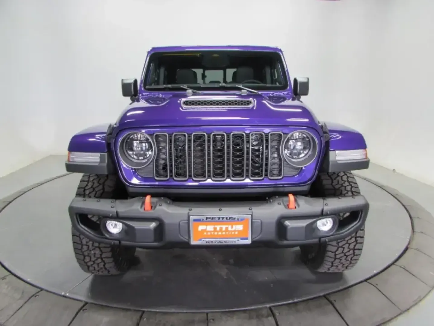 2026 /Black Jeep Gladiator Mojave (1C6RJTEG8TL) with an 3.6L V6 DOHC 24V engine, 6M transmission, located at 12830 Highway 21, De Soto, MO, 63020, (636) 337-7777, 38.153099, -90.573624 - If your weekends revolve around trailheads, lake days, and hauling gear-but you still want a truck that's easy to live with Monday through Friday-this 2026 Jeep Gladiator Mojave is built for your lifestyle. With just 50 miles, it delivers that nearly-new feel with the capability and attitude Gladiat - Photo#1