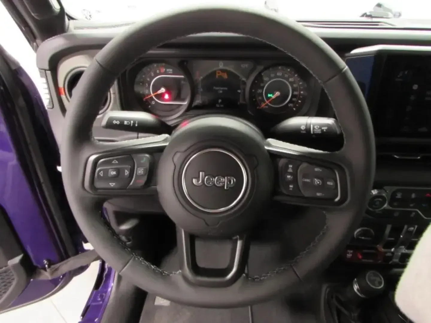 2026 /Black Jeep Gladiator Mojave (1C6RJTEG8TL) with an 3.6L V6 DOHC 24V engine, 6M transmission, located at 12830 Highway 21, De Soto, MO, 63020, (636) 337-7777, 38.153099, -90.573624 - If your weekends revolve around trailheads, lake days, and hauling gear-but you still want a truck that's easy to live with Monday through Friday-this 2026 Jeep Gladiator Mojave is built for your lifestyle. With just 50 miles, it delivers that nearly-new feel with the capability and attitude Gladiat - Photo#21