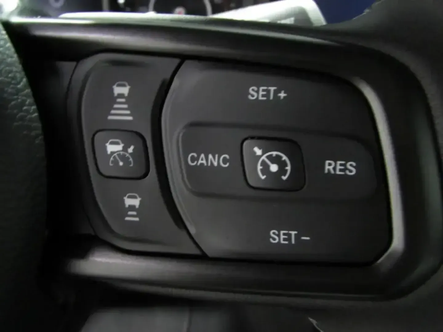2026 /Black Jeep Gladiator Mojave (1C6RJTEG8TL) with an 3.6L V6 DOHC 24V engine, 6M transmission, located at 12830 Highway 21, De Soto, MO, 63020, (636) 337-7777, 38.153099, -90.573624 - If your weekends revolve around trailheads, lake days, and hauling gear-but you still want a truck that's easy to live with Monday through Friday-this 2026 Jeep Gladiator Mojave is built for your lifestyle. With just 50 miles, it delivers that nearly-new feel with the capability and attitude Gladiat - Photo#23