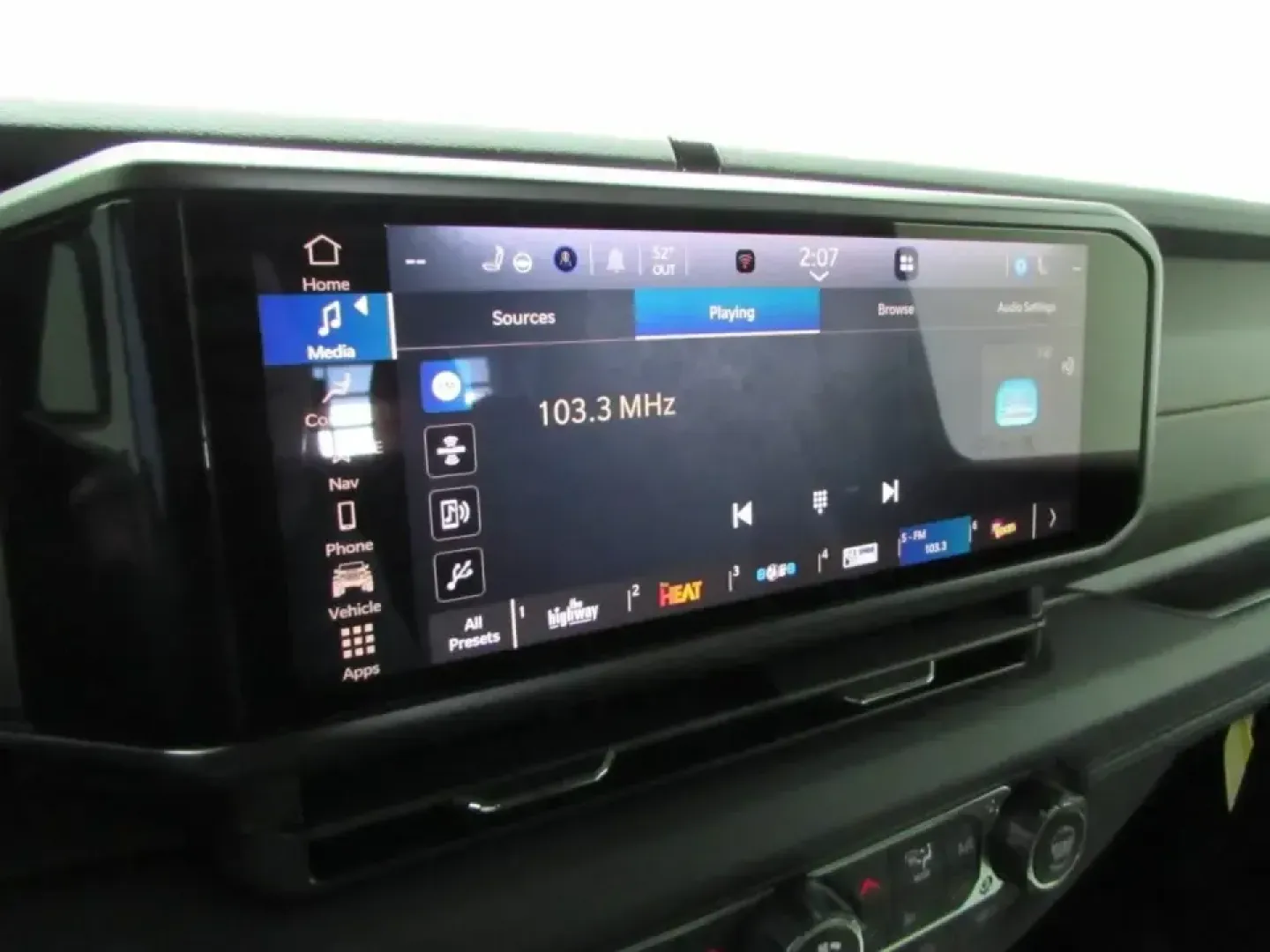 2026 /Black Jeep Gladiator Mojave (1C6RJTEG8TL) with an 3.6L V6 DOHC 24V engine, 6M transmission, located at 12830 Highway 21, De Soto, MO, 63020, (636) 337-7777, 38.153099, -90.573624 - If your weekends revolve around trailheads, lake days, and hauling gear-but you still want a truck that's easy to live with Monday through Friday-this 2026 Jeep Gladiator Mojave is built for your lifestyle. With just 50 miles, it delivers that nearly-new feel with the capability and attitude Gladiat - Photo#25