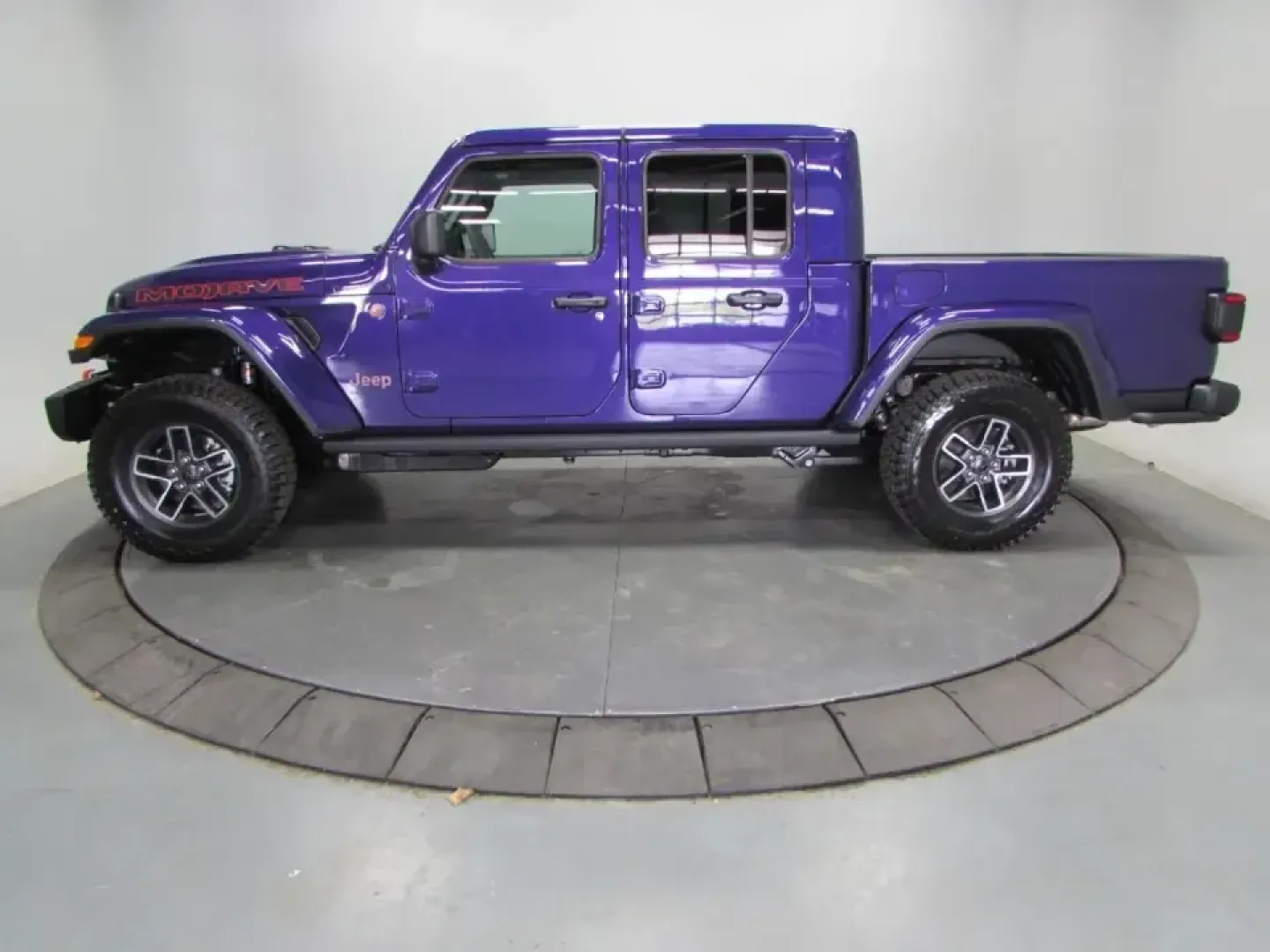 2026 /Black Jeep Gladiator Mojave (1C6RJTEG8TL) with an 3.6L V6 DOHC 24V engine, 6M transmission, located at 12830 Highway 21, De Soto, MO, 63020, (636) 337-7777, 38.153099, -90.573624 - If your weekends revolve around trailheads, lake days, and hauling gear-but you still want a truck that's easy to live with Monday through Friday-this 2026 Jeep Gladiator Mojave is built for your lifestyle. With just 50 miles, it delivers that nearly-new feel with the capability and attitude Gladiat - Photo#3
