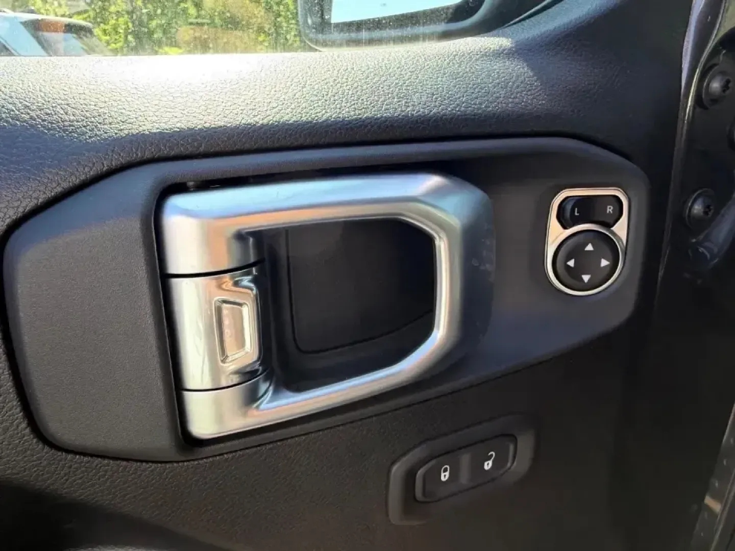 2026 /Black Cloth Jeep Wrangler Willys (1C4PJXDNXTW) with an 2.0L engine, 6M transmission, located at 970 Woodlawn Dr., Farmington, MO, 63640, (573) 431-7800, 37.825642, -90.468674 - Weekend trail runs at St. Joe State Park, a top-down cruise through downtown Farmington, or a confident commute out toward Park Hills and Bonne Terre-this 2026 Jeep Wrangler Sport is built for the kind of life that doesn't stay on pavement. With only **5 miles** on the odometer, it delivers that new - Photo#17