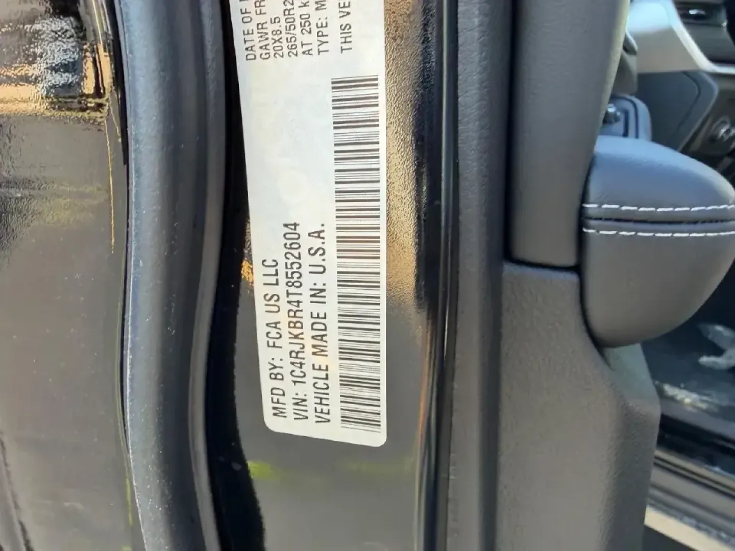2026 /Global Black Leather Jeep Grand Cherokee Limited (1C4RJKBR4T8) with an 2.0L engine, 8A transmission, located at 970 Woodlawn Dr., Farmington, MO, 63640, (573) 431-7800, 37.825642, -90.468674 - Whether your weekends are spent chasing fall colors in the Ozarks, hauling the family to ballgames, or cruising Hwy 67 for a smooth daily commute, this 2026 Jeep Grand Cherokee Limited 4WD is built for the lifestyle Farmington drivers actually live. With just 5 miles on the odometer, it delivers tha - Photo#26
