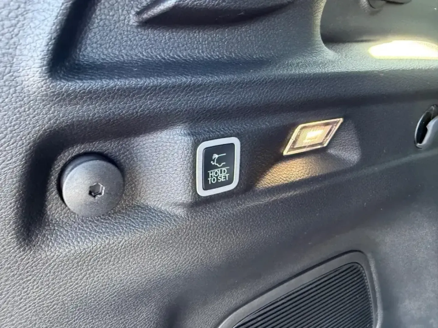 2026 /Global Black Leather Jeep Grand Cherokee Limited (1C4RJKBR4T8) with an 2.0L engine, 8A transmission, located at 970 Woodlawn Dr., Farmington, MO, 63640, (573) 431-7800, 37.825642, -90.468674 - Whether your weekends are spent chasing fall colors in the Ozarks, hauling the family to ballgames, or cruising Hwy 67 for a smooth daily commute, this 2026 Jeep Grand Cherokee Limited 4WD is built for the lifestyle Farmington drivers actually live. With just 5 miles on the odometer, it delivers tha - Photo#5