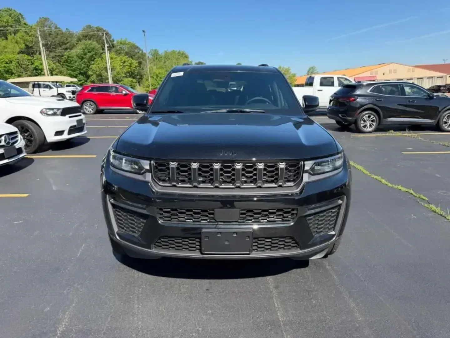 2026 /Global Black Leather Jeep Grand Cherokee Limited (1C4RJKBR4T8) with an 2.0L engine, 8A transmission, located at 970 Woodlawn Dr., Farmington, MO, 63640, (573) 431-7800, 37.825642, -90.468674 - Whether your weekends are spent chasing fall colors in the Ozarks, hauling the family to ballgames, or cruising Hwy 67 for a smooth daily commute, this 2026 Jeep Grand Cherokee Limited 4WD is built for the lifestyle Farmington drivers actually live. With just 5 miles on the odometer, it delivers tha - Photo#8