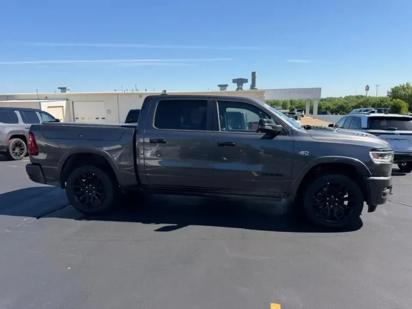 2026 /Black Leather Ram 1500 Limited (1C6SRFHT4TN) with an 5.7L engine, Automatic transmission, located at 970 Woodlawn Dr., Farmington, MO, 63640, (573) 431-7800, 37.825642, -90.468674 - Whether you're hauling weekend projects, towing the boat to a getaway, or simply upgrading your daily drive with first-class comfort, this **2026 Ram 1500 Limited Crew Cab SWB 4WD** is built for life in and around **Farmington, Missouri**. With just **5 miles** on the odometer, it delivers that new- - Photo#1