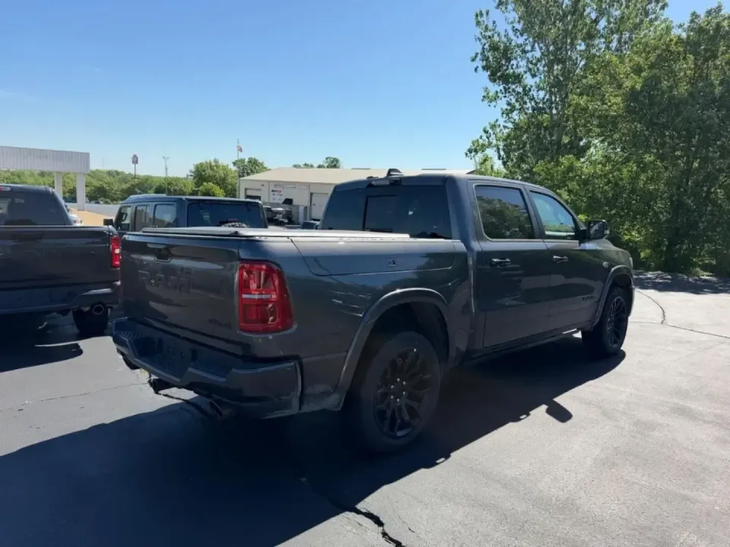 2026 /Black Leather Ram 1500 Limited (1C6SRFHT4TN) with an 5.7L engine, Automatic transmission, located at 970 Woodlawn Dr., Farmington, MO, 63640, (573) 431-7800, 37.825642, -90.468674 - Whether you're hauling weekend projects, towing the boat to a getaway, or simply upgrading your daily drive with first-class comfort, this **2026 Ram 1500 Limited Crew Cab SWB 4WD** is built for life in and around **Farmington, Missouri**. With just **5 miles** on the odometer, it delivers that new- - Photo#2