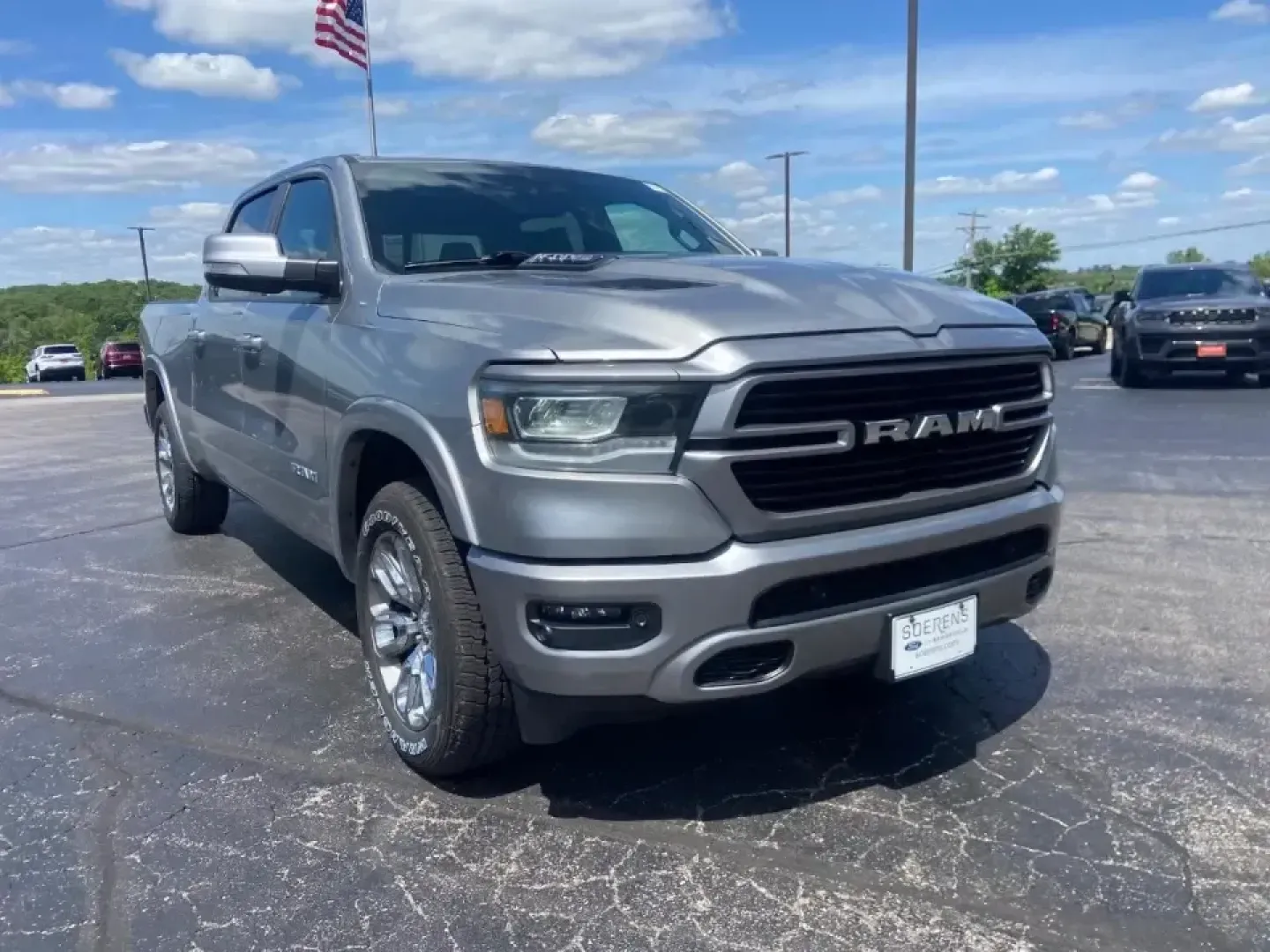 2022 /Black Ram 1500 Laramie (1C6SRFRT0NN) with an 5.7L V8 OHV 16V engine, 8A transmission, located at 12830 Highway 21, De Soto, MO, 63020, (636) 337-7777, 38.153099, -90.573624 - If your weekends bounce between hauling gear, heading out for a lake day, and still needing a comfortable daily driver for work, this **2022 Ram 1500 Laramie Crew Cab LWB 4WD** is built for that real-life rhythm. It's the kind of truck that feels equally at home on an early-morning commute, a family - Photo#0