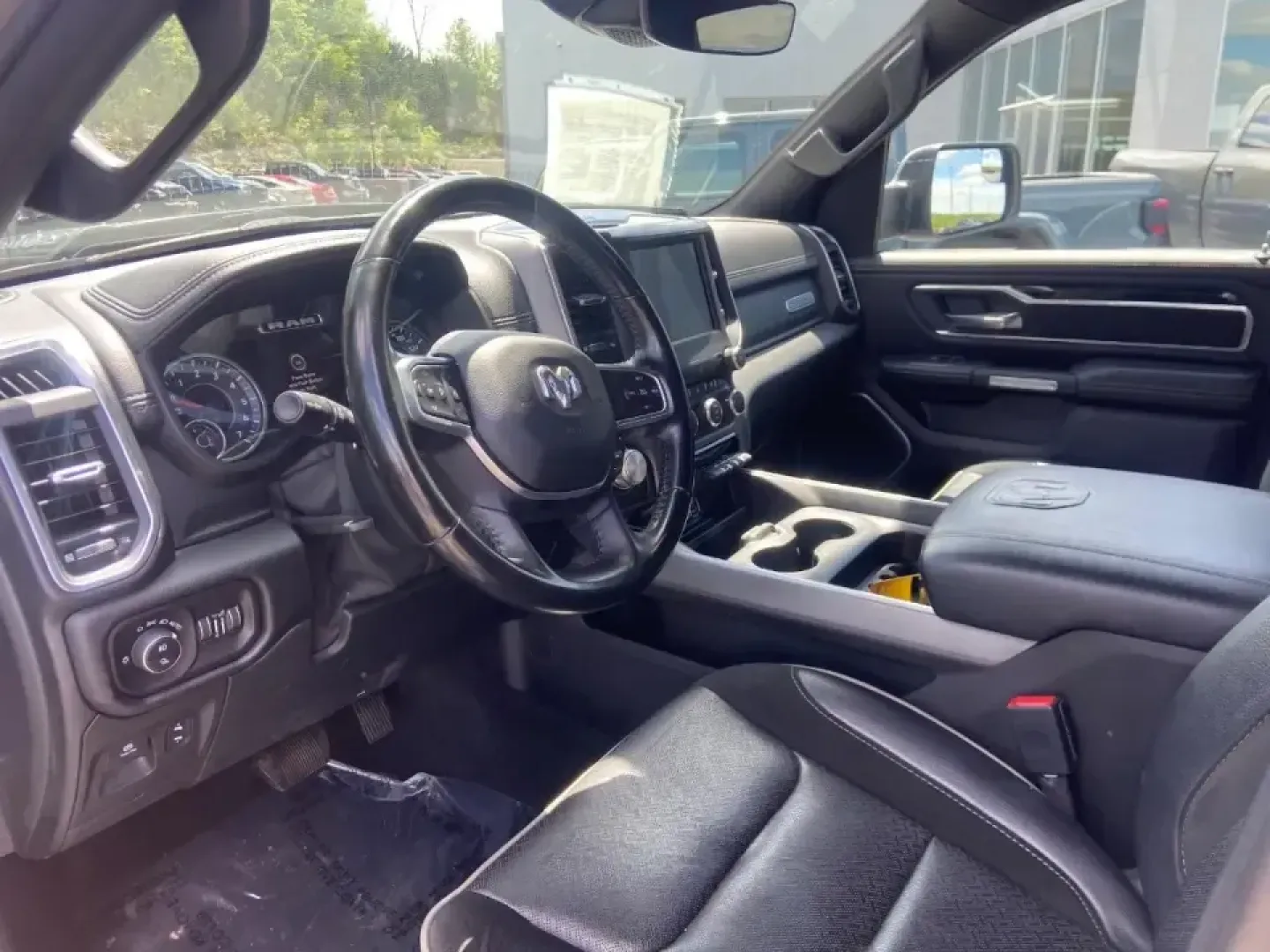 2022 /Black Ram 1500 Laramie (1C6SRFRT0NN) with an 5.7L V8 OHV 16V engine, 8A transmission, located at 12830 Highway 21, De Soto, MO, 63020, (636) 337-7777, 38.153099, -90.573624 - If your weekends bounce between hauling gear, heading out for a lake day, and still needing a comfortable daily driver for work, this **2022 Ram 1500 Laramie Crew Cab LWB 4WD** is built for that real-life rhythm. It's the kind of truck that feels equally at home on an early-morning commute, a family - Photo#8