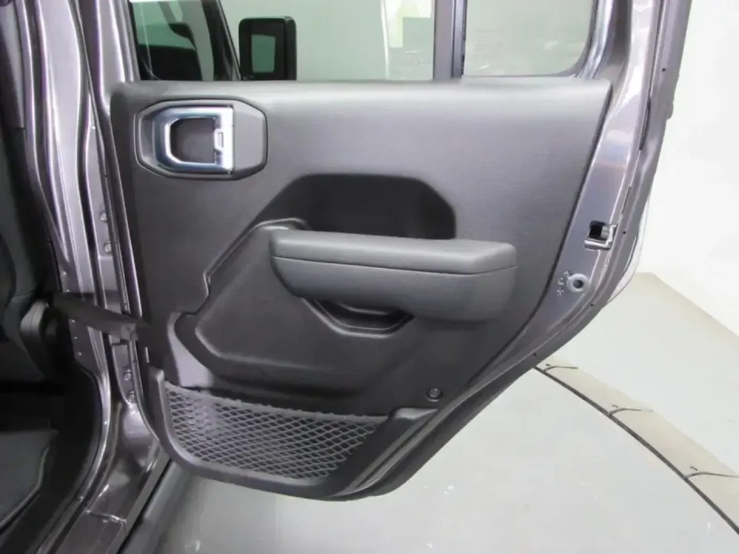 2026 /Black Jeep Gladiator Mojave (1C6RJTEG0TL) with an 3.6L V6 DOHC 24V engine, 6M transmission, located at 12830 Highway 21, De Soto, MO, 63020, (636) 337-7777, 38.153099, -90.573624 - Weekend trail runs, float trips, and backroad exploring around Jefferson County feel better when your truck is built for adventure-and still comfortable enough for the daily commute. This **2026 Jeep Gladiator Mojave** is the kind of rig that fits an active Missouri lifestyle: capable for off-paveme - Photo#17