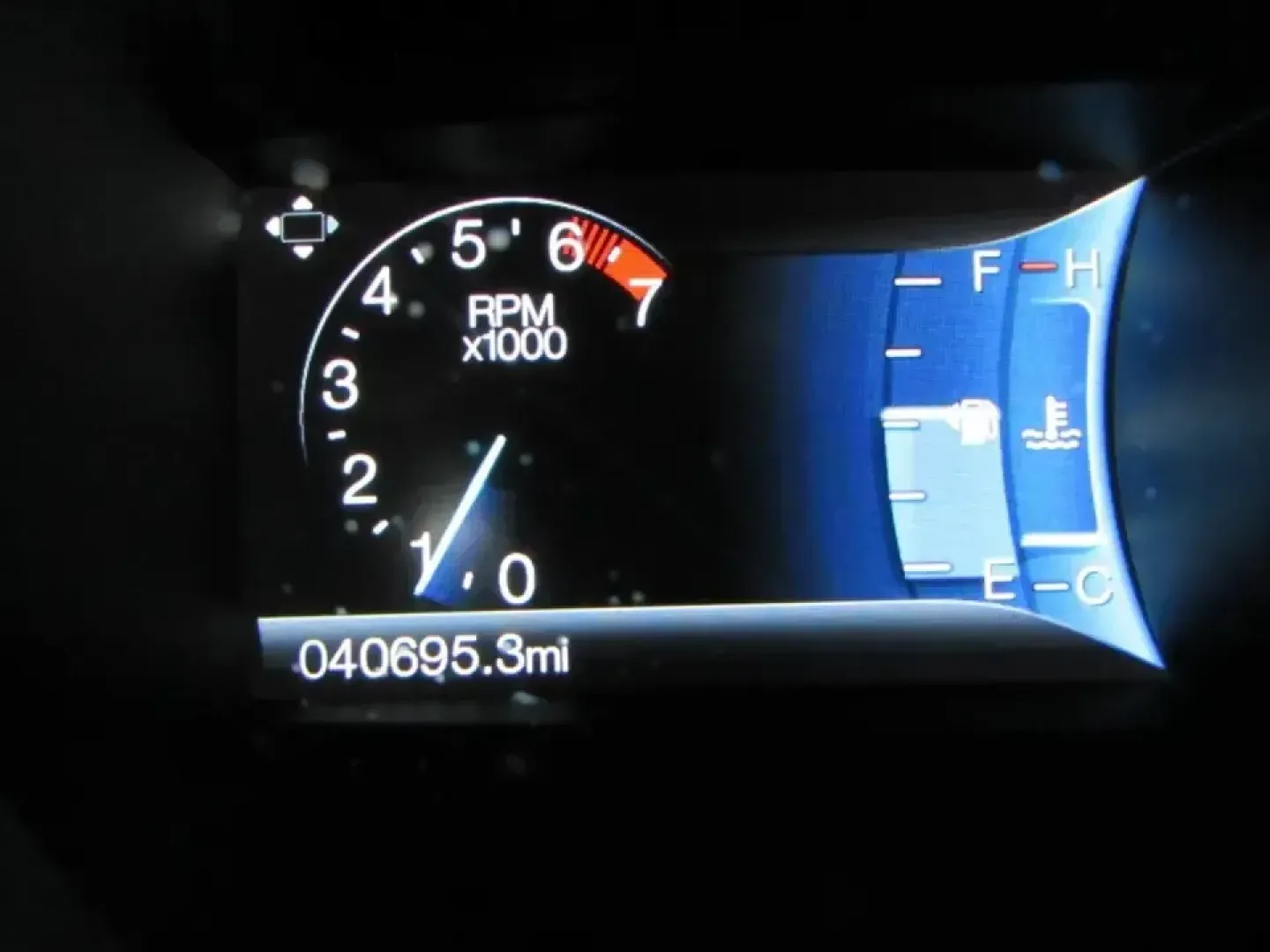 2018 /Ceramic Ford Edge Titanium (2FMPK3K91JB) with an 2.0L L4 DOHC 16V engine, 6A transmission, located at 12836 Highway 21, De Soto, MO, 63020, (636) 337-7777, 38.151867, -90.575615 - Need an SUV that makes weekday commuting smoother, weekend errands easier, and road trips down I-55 feel effortless? This red 2018 Ford Edge Titanium is built for real life in and around De Soto-comfortable for growing families, confident for long commutes to St. Louis County, and polished enough fo - Photo#27