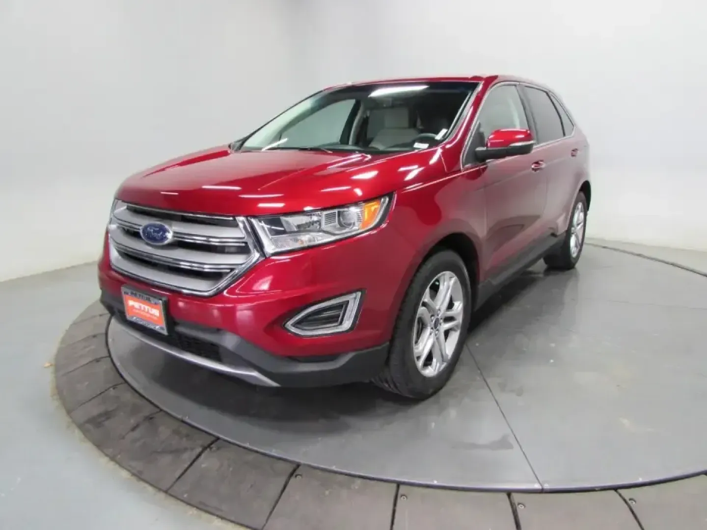 2018 /Ceramic Ford Edge Titanium (2FMPK3K91JB) with an 2.0L L4 DOHC 16V engine, 6A transmission, located at 12836 Highway 21, De Soto, MO, 63020, (636) 337-7777, 38.151867, -90.575615 - Need an SUV that makes weekday commuting smoother, weekend errands easier, and road trips down I-55 feel effortless? This red 2018 Ford Edge Titanium is built for real life in and around De Soto-comfortable for growing families, confident for long commutes to St. Louis County, and polished enough fo - Photo#2