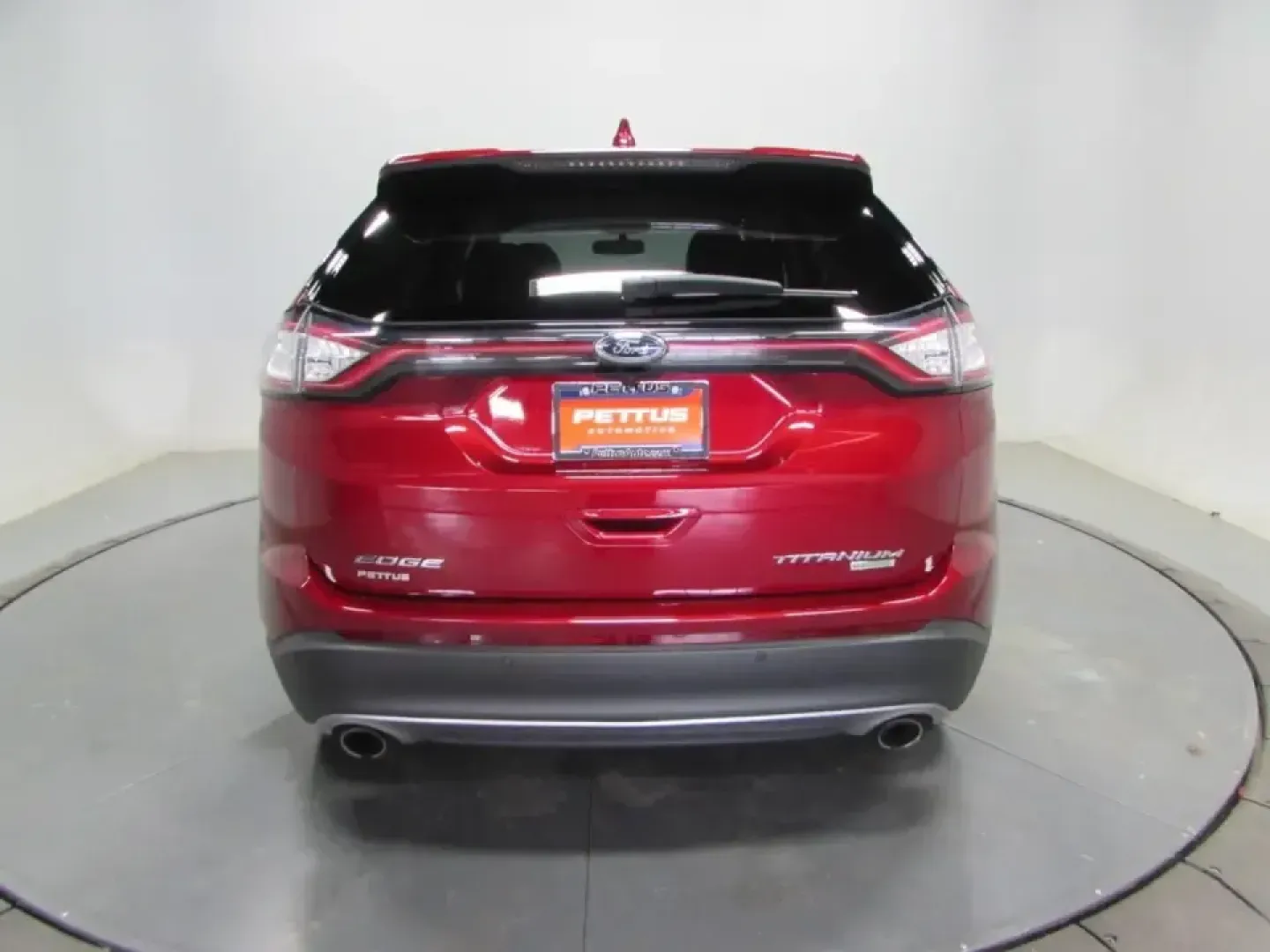 2018 /Ceramic Ford Edge Titanium (2FMPK3K91JB) with an 2.0L L4 DOHC 16V engine, 6A transmission, located at 12836 Highway 21, De Soto, MO, 63020, (636) 337-7777, 38.151867, -90.575615 - Need an SUV that makes weekday commuting smoother, weekend errands easier, and road trips down I-55 feel effortless? This red 2018 Ford Edge Titanium is built for real life in and around De Soto-comfortable for growing families, confident for long commutes to St. Louis County, and polished enough fo - Photo#5
