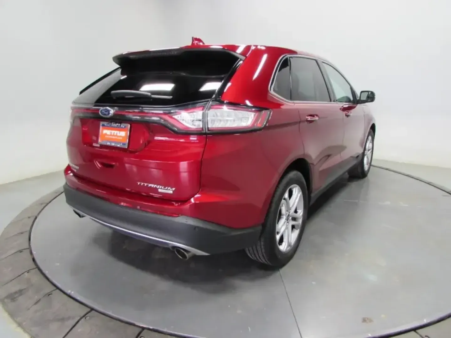 2018 /Ceramic Ford Edge Titanium (2FMPK3K91JB) with an 2.0L L4 DOHC 16V engine, 6A transmission, located at 12836 Highway 21, De Soto, MO, 63020, (636) 337-7777, 38.151867, -90.575615 - Need an SUV that makes weekday commuting smoother, weekend errands easier, and road trips down I-55 feel effortless? This red 2018 Ford Edge Titanium is built for real life in and around De Soto-comfortable for growing families, confident for long commutes to St. Louis County, and polished enough fo - Photo#6