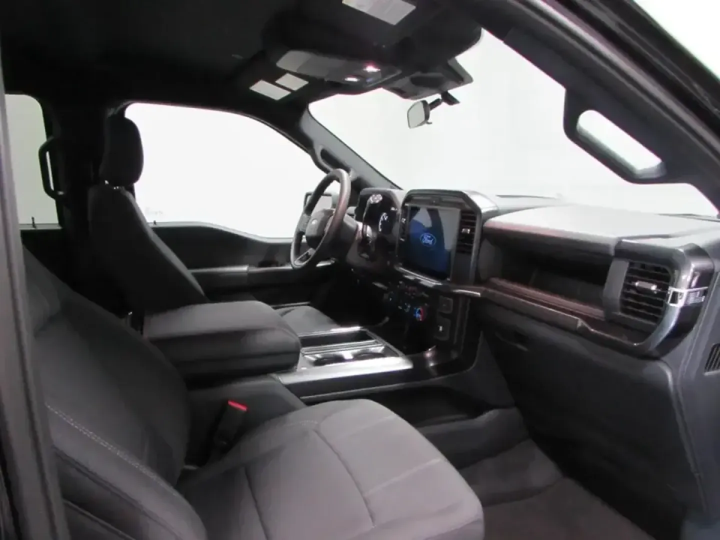 2026 Ford F-150 STX (1FTEW2LP8TK) with an 2.7L V6 EcoBoost engine, 6A transmission, located at 12836 Highway 21, De Soto, MO, 63020, (636) 337-7777, 38.151867, -90.575615 - Load up the crew, hitch up the trailer, and point the hood toward a weekend at Washington State Park or an easy run up MO-21-this **2026 Ford F-150 STX 4WD** is built for the De Soto lifestyle where workdays, family time, and outdoor plans all share the same calendar. With just **11 miles** on the o - Photo#16