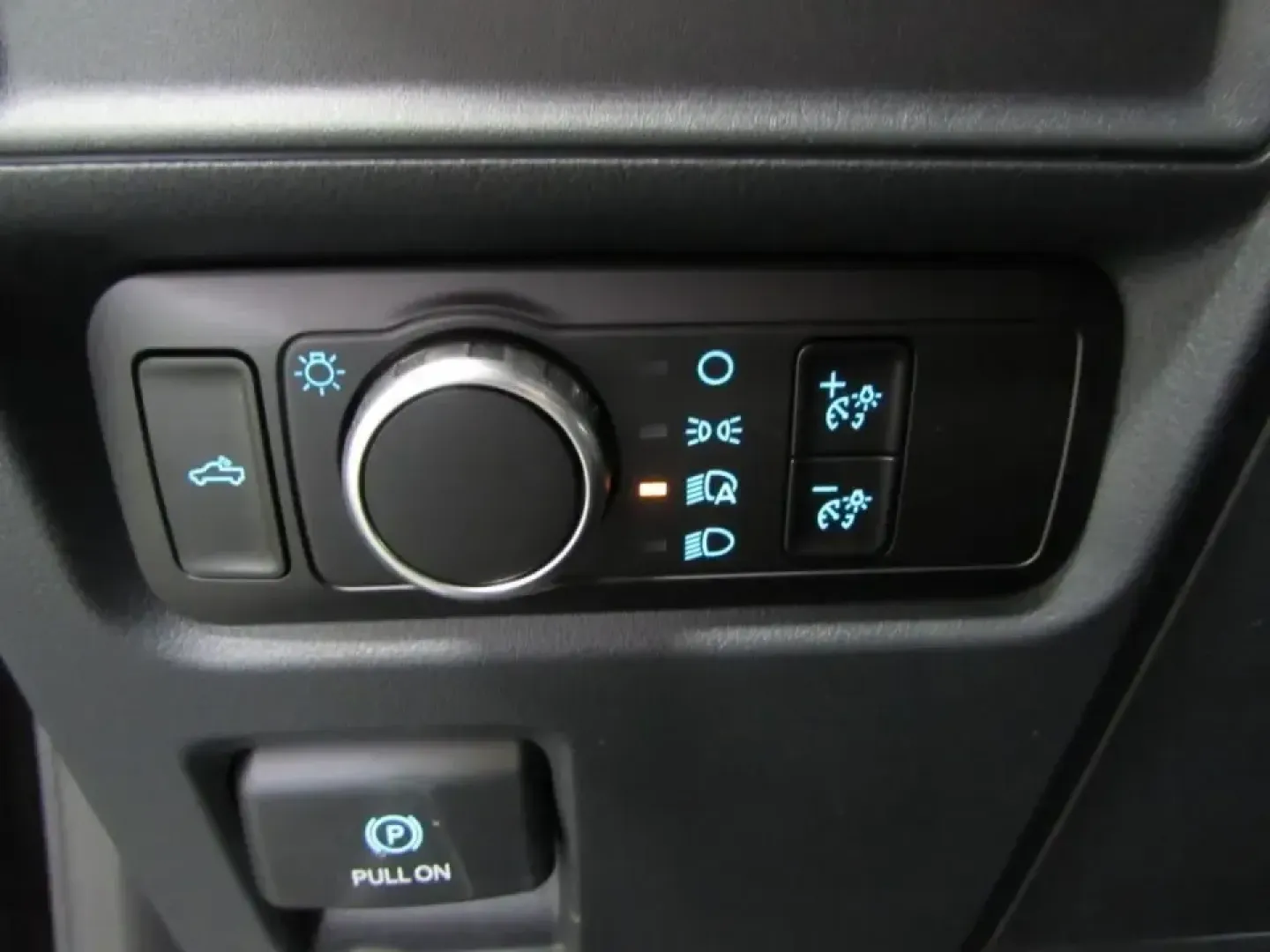 2026 Ford F-150 STX (1FTEW2LP8TK) with an 2.7L V6 EcoBoost engine, 6A transmission, located at 12836 Highway 21, De Soto, MO, 63020, (636) 337-7777, 38.151867, -90.575615 - Load up the crew, hitch up the trailer, and point the hood toward a weekend at Washington State Park or an easy run up MO-21-this **2026 Ford F-150 STX 4WD** is built for the De Soto lifestyle where workdays, family time, and outdoor plans all share the same calendar. With just **11 miles** on the o - Photo#20