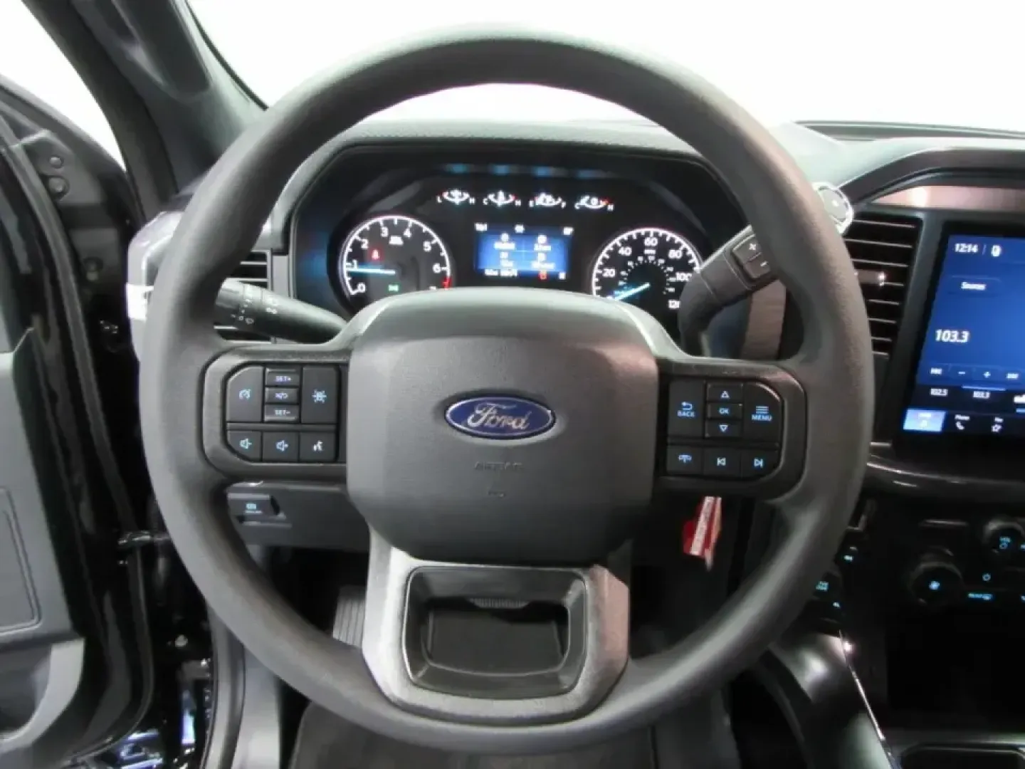 2026 Ford F-150 STX (1FTEW2LP8TK) with an 2.7L V6 EcoBoost engine, 6A transmission, located at 12836 Highway 21, De Soto, MO, 63020, (636) 337-7777, 38.151867, -90.575615 - Load up the crew, hitch up the trailer, and point the hood toward a weekend at Washington State Park or an easy run up MO-21-this **2026 Ford F-150 STX 4WD** is built for the De Soto lifestyle where workdays, family time, and outdoor plans all share the same calendar. With just **11 miles** on the o - Photo#21