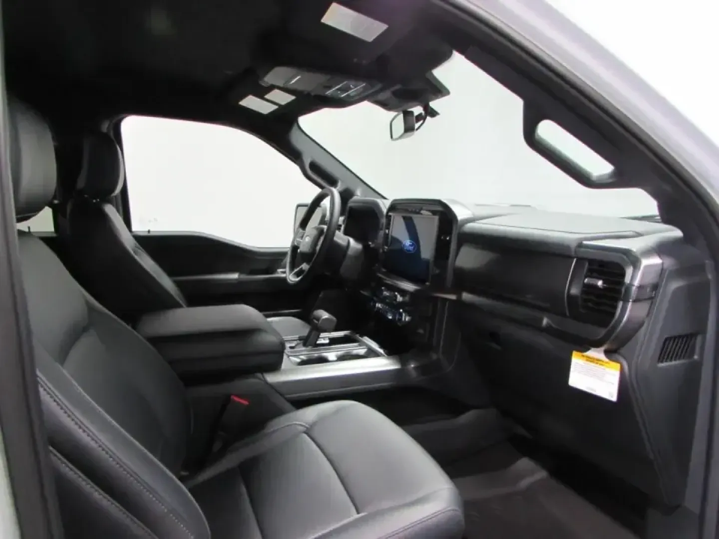 2026 Ford F-150 Lariat (1FTFW5L8XTF) with an 3.5L V6 EcoBoost engine, 6A transmission, located at 12836 Highway 21, De Soto, MO, 63020, (636) 337-7777, 38.151867, -90.575615 - Whether your weekends are spent towing a boat to a nearby lake, hauling supplies for a home project, or packing up the crew for a road trip down Highway 21, this 2026 Ford F-150 LARIAT is built for the kind of life that doesn't sit still. With bold capability, premium comfort, and modern tech, it's - Photo#16