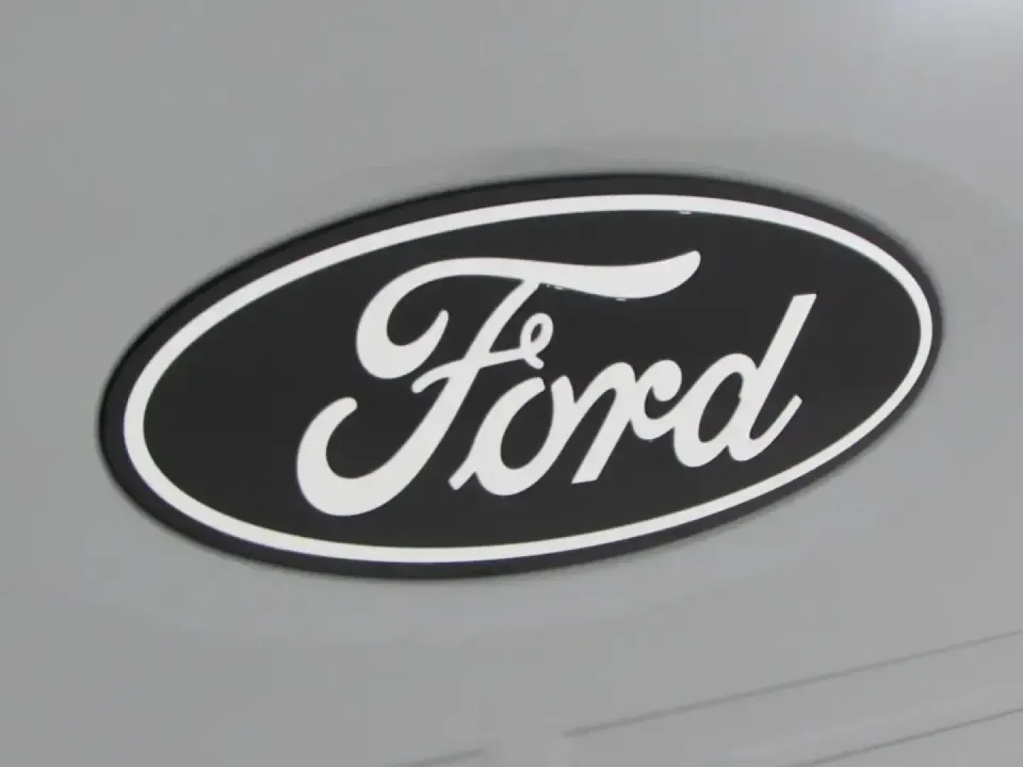 2026 Ford F-150 Lariat (1FTFW5L8XTF) with an 3.5L V6 EcoBoost engine, 6A transmission, located at 12836 Highway 21, De Soto, MO, 63020, (636) 337-7777, 38.151867, -90.575615 - Whether your weekends are spent towing a boat to a nearby lake, hauling supplies for a home project, or packing up the crew for a road trip down Highway 21, this 2026 Ford F-150 LARIAT is built for the kind of life that doesn't sit still. With bold capability, premium comfort, and modern tech, it's - Photo#33