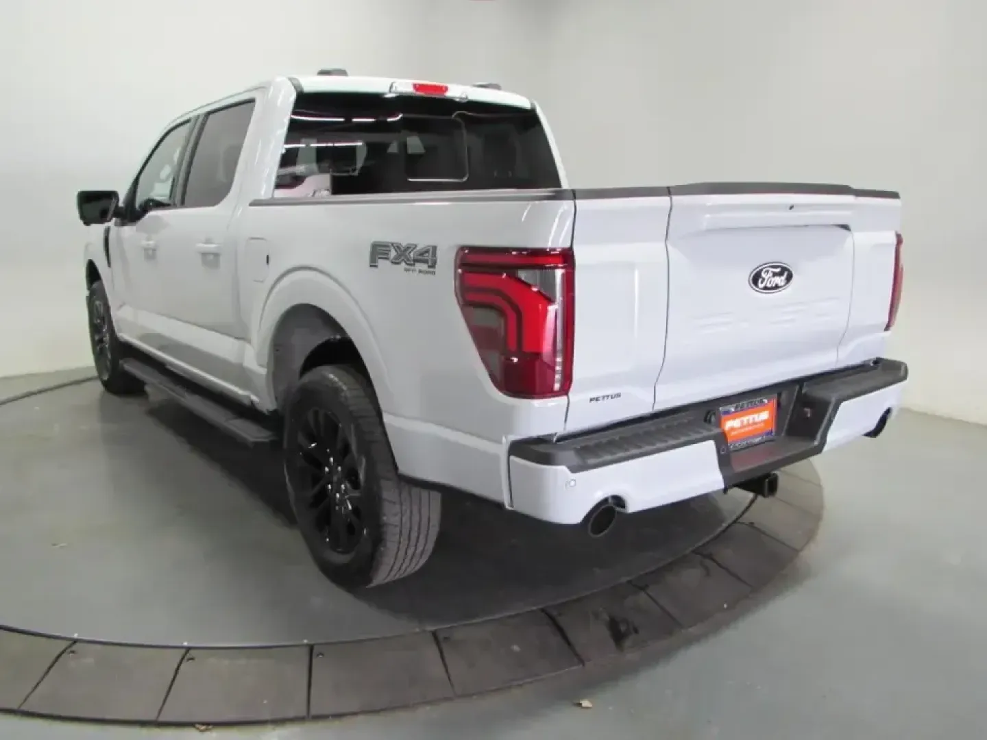 2026 Ford F-150 Lariat (1FTFW5L8XTF) with an 3.5L V6 EcoBoost engine, 6A transmission, located at 12836 Highway 21, De Soto, MO, 63020, (636) 337-7777, 38.151867, -90.575615 - Whether your weekends are spent towing a boat to a nearby lake, hauling supplies for a home project, or packing up the crew for a road trip down Highway 21, this 2026 Ford F-150 LARIAT is built for the kind of life that doesn't sit still. With bold capability, premium comfort, and modern tech, it's - Photo#4