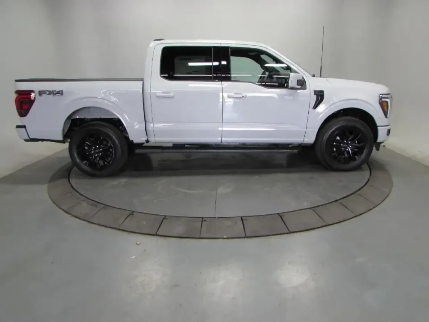 2026 Ford F-150 Lariat (1FTFW5L8XTF) with an 3.5L V6 EcoBoost engine, 6A transmission, located at 12836 Highway 21, De Soto, MO, 63020, (636) 337-7777, 38.151867, -90.575615 - Whether your weekends are spent towing a boat to a nearby lake, hauling supplies for a home project, or packing up the crew for a road trip down Highway 21, this 2026 Ford F-150 LARIAT is built for the kind of life that doesn't sit still. With bold capability, premium comfort, and modern tech, it's - Photo#7