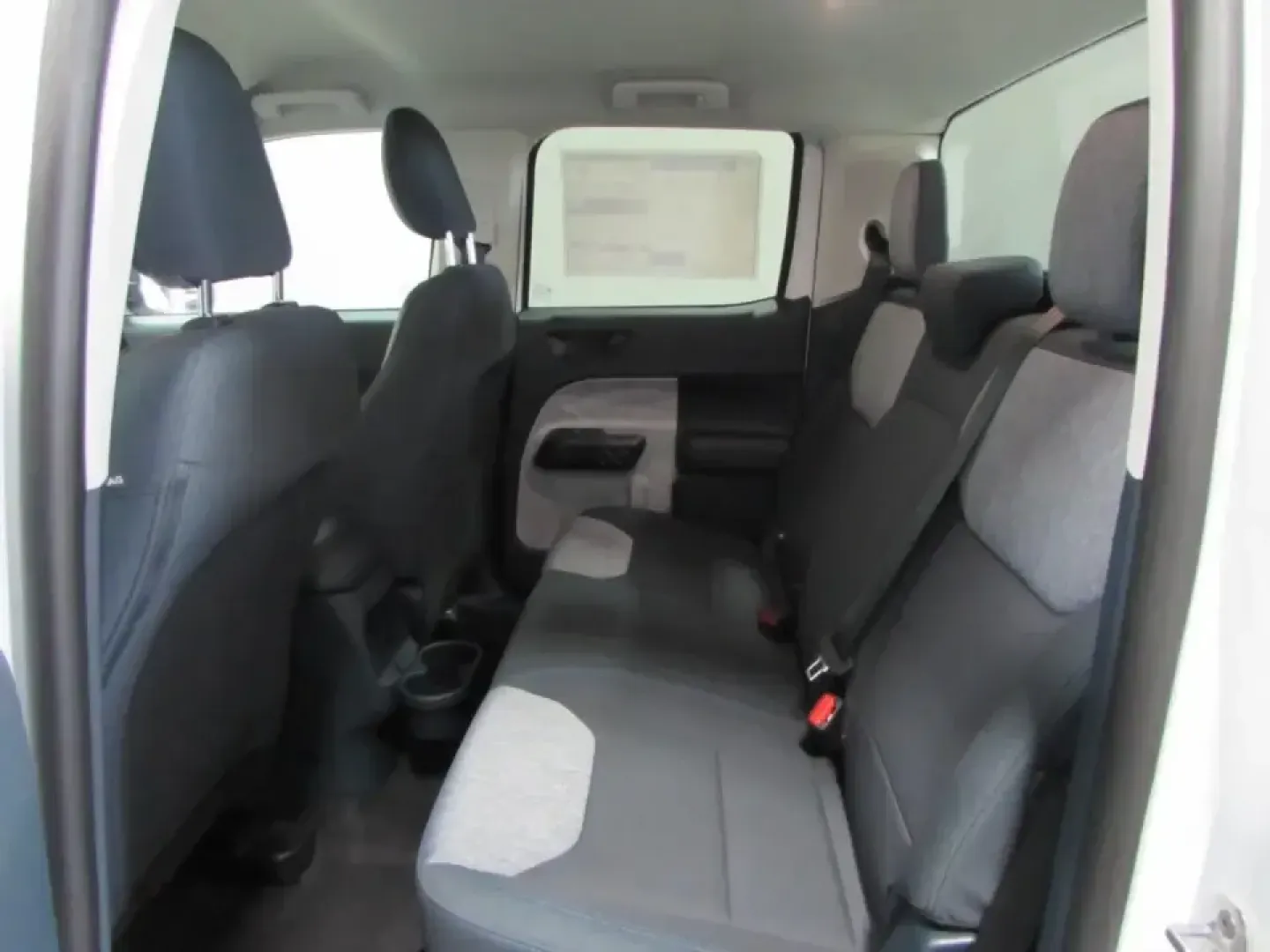 2026 Ford Maverick XLT (3FTTW8H34TR) with an 2.5L Hybrid engine, CVT transmission, located at 12836 Highway 21, De Soto, MO, 63020, (636) 337-7777, 38.151867, -90.575615 - If your week includes long commutes down Hwy 21, quick school drop-offs, and weekend runs for mulch, bikes, or camping gear, this 2026 Ford Maverick XLT Hybrid is built for your real life. It's the kind of compact truck that fits easily into De Soto routines while still feeling ready for a road trip - Photo#14