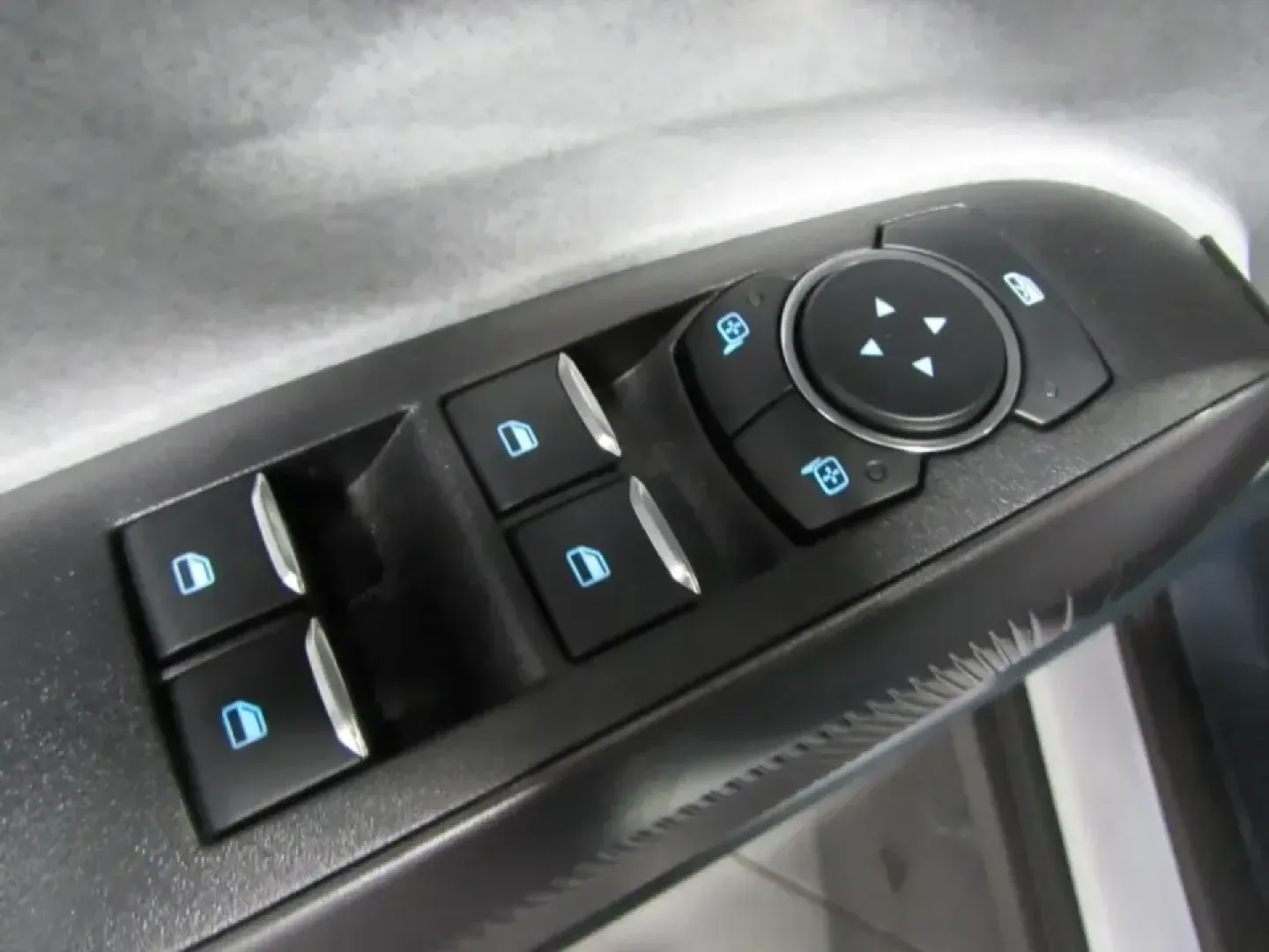 2026 Ford Maverick XLT (3FTTW8H34TR) with an 2.5L Hybrid engine, CVT transmission, located at 12836 Highway 21, De Soto, MO, 63020, (636) 337-7777, 38.151867, -90.575615 - If your week includes long commutes down Hwy 21, quick school drop-offs, and weekend runs for mulch, bikes, or camping gear, this 2026 Ford Maverick XLT Hybrid is built for your real life. It's the kind of compact truck that fits easily into De Soto routines while still feeling ready for a road trip - Photo#19