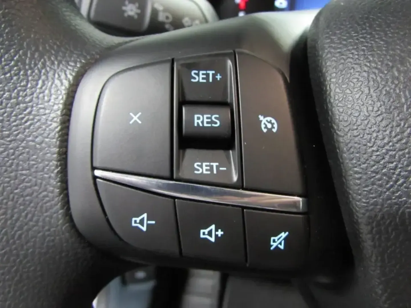 2026 Ford Maverick XLT (3FTTW8H34TR) with an 2.5L Hybrid engine, CVT transmission, located at 12836 Highway 21, De Soto, MO, 63020, (636) 337-7777, 38.151867, -90.575615 - If your week includes long commutes down Hwy 21, quick school drop-offs, and weekend runs for mulch, bikes, or camping gear, this 2026 Ford Maverick XLT Hybrid is built for your real life. It's the kind of compact truck that fits easily into De Soto routines while still feeling ready for a road trip - Photo#22