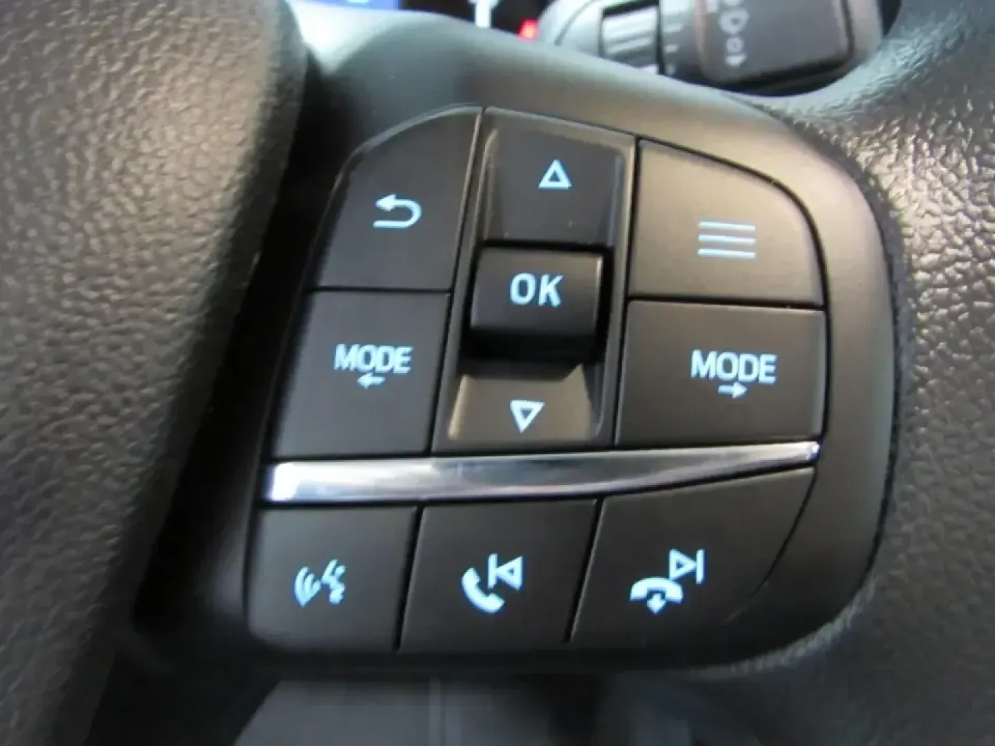 2026 Ford Maverick XLT (3FTTW8H34TR) with an 2.5L Hybrid engine, CVT transmission, located at 12836 Highway 21, De Soto, MO, 63020, (636) 337-7777, 38.151867, -90.575615 - If your week includes long commutes down Hwy 21, quick school drop-offs, and weekend runs for mulch, bikes, or camping gear, this 2026 Ford Maverick XLT Hybrid is built for your real life. It's the kind of compact truck that fits easily into De Soto routines while still feeling ready for a road trip - Photo#23