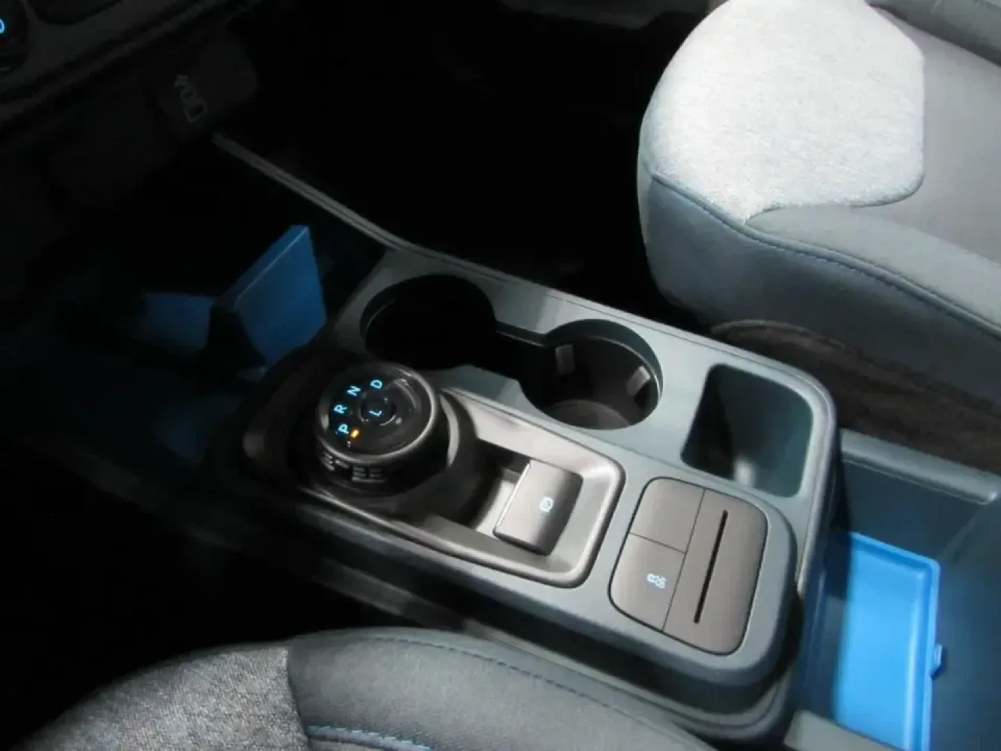2026 Ford Maverick XLT (3FTTW8H34TR) with an 2.5L Hybrid engine, CVT transmission, located at 12836 Highway 21, De Soto, MO, 63020, (636) 337-7777, 38.151867, -90.575615 - If your week includes long commutes down Hwy 21, quick school drop-offs, and weekend runs for mulch, bikes, or camping gear, this 2026 Ford Maverick XLT Hybrid is built for your real life. It's the kind of compact truck that fits easily into De Soto routines while still feeling ready for a road trip - Photo#27