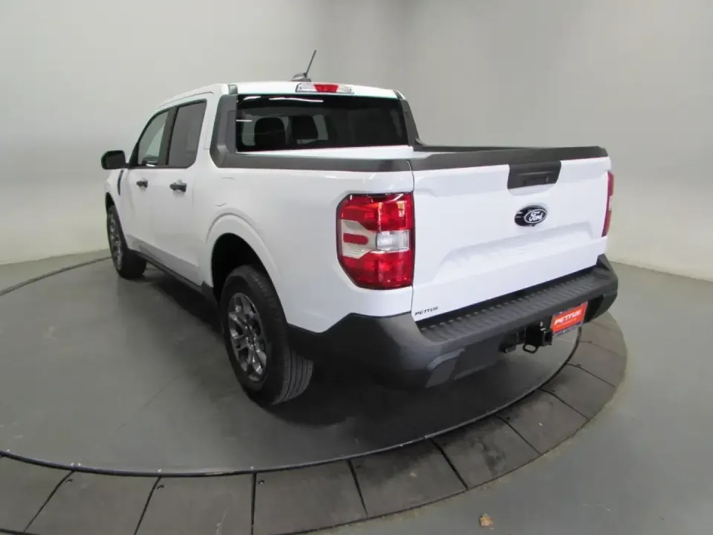 2026 Ford Maverick XLT (3FTTW8H34TR) with an 2.5L Hybrid engine, CVT transmission, located at 12836 Highway 21, De Soto, MO, 63020, (636) 337-7777, 38.151867, -90.575615 - If your week includes long commutes down Hwy 21, quick school drop-offs, and weekend runs for mulch, bikes, or camping gear, this 2026 Ford Maverick XLT Hybrid is built for your real life. It's the kind of compact truck that fits easily into De Soto routines while still feeling ready for a road trip - Photo#4