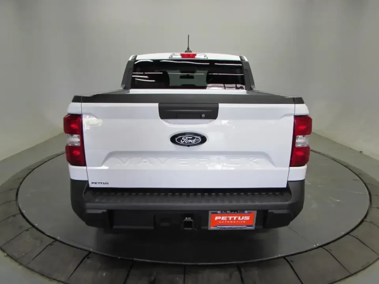 2026 Ford Maverick XLT (3FTTW8H34TR) with an 2.5L Hybrid engine, CVT transmission, located at 12836 Highway 21, De Soto, MO, 63020, (636) 337-7777, 38.151867, -90.575615 - If your week includes long commutes down Hwy 21, quick school drop-offs, and weekend runs for mulch, bikes, or camping gear, this 2026 Ford Maverick XLT Hybrid is built for your real life. It's the kind of compact truck that fits easily into De Soto routines while still feeling ready for a road trip - Photo#5