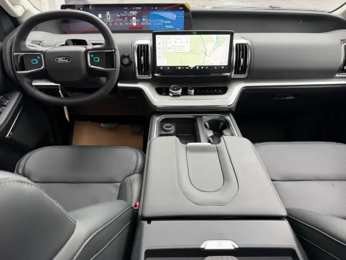 2026 /Black Onyx Leather Ford Expedition Platinum (1FMJU1M85TE) with an 3.5L EcoBoost V6 engine, Automatic transmission, located at 141 Commercial Dr, Fredericktown, MO, 63645, (573) 783-6432, 37.570087, -90.320648 - Need one SUV that can handle school drop-offs, long commutes, and weekend escapes to the Ozarks without breaking a sweat? This **2026 Ford Expedition Platinum 4WD** is built for big-family comfort and big-road confidence-whether you're packing up for a road trip, towing weekend gear, or simply wanti - Photo#13