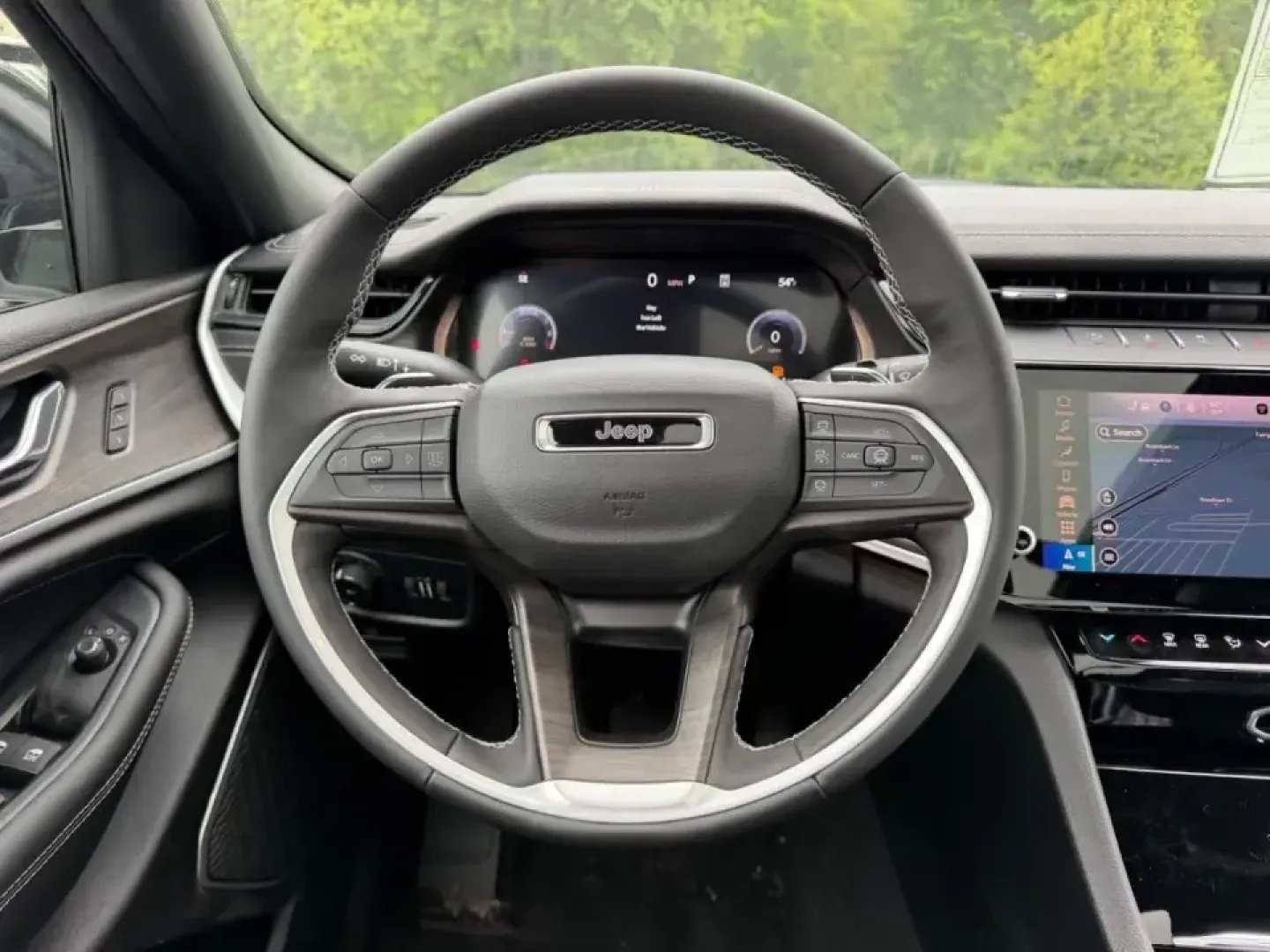 2026 /Global Black Leather Jeep Grand Cherokee Limited (1C4RJKBR0T8) with an 2.0L engine, 8A transmission, located at 970 Woodlawn Dr., Farmington, MO, 63640, (573) 431-7800, 37.825642, -90.468674 - Adventure-ready comfort meets everyday practicality in this nearly new 2026 Jeep Grand Cherokee Limited 4WD-an SUV built for Missouri weekends at St. Joe State Park, school-and-sports carpools, and confident commuting on Highway 67. With just 5 miles, this Grand Cherokee feels fresh off the showroom - Photo#14