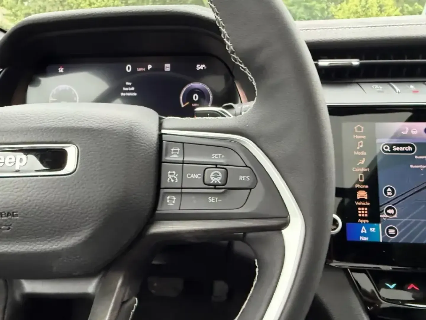 2026 /Global Black Leather Jeep Grand Cherokee Limited (1C4RJKBR0T8) with an 2.0L engine, 8A transmission, located at 970 Woodlawn Dr., Farmington, MO, 63640, (573) 431-7800, 37.825642, -90.468674 - Adventure-ready comfort meets everyday practicality in this nearly new 2026 Jeep Grand Cherokee Limited 4WD-an SUV built for Missouri weekends at St. Joe State Park, school-and-sports carpools, and confident commuting on Highway 67. With just 5 miles, this Grand Cherokee feels fresh off the showroom - Photo#16