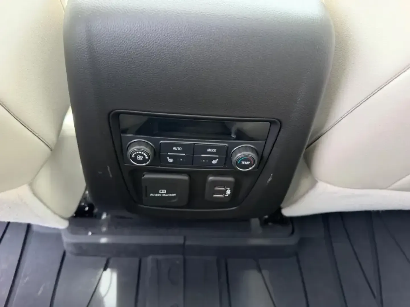 2022 /Whisper Beige seats with Ebony interior accents Le Buick Enclave Premium Group (5GAEVBKWXNJ) with an 3.6L V6 engine, Automatic transmission, located at 970 Woodlawn Dr., Farmington, MO, 63640, (573) 431-7800, 37.825642, -90.468674 - Make every day feel like a first-class road trip in a three-row SUV that's ready for school runs, long commutes, and weekend escapes to the Ozarks. This **2022 Buick Enclave Premium Group** delivers the kind of quiet comfort, confident traction, and family-friendly space that fits life in and around - Photo#12