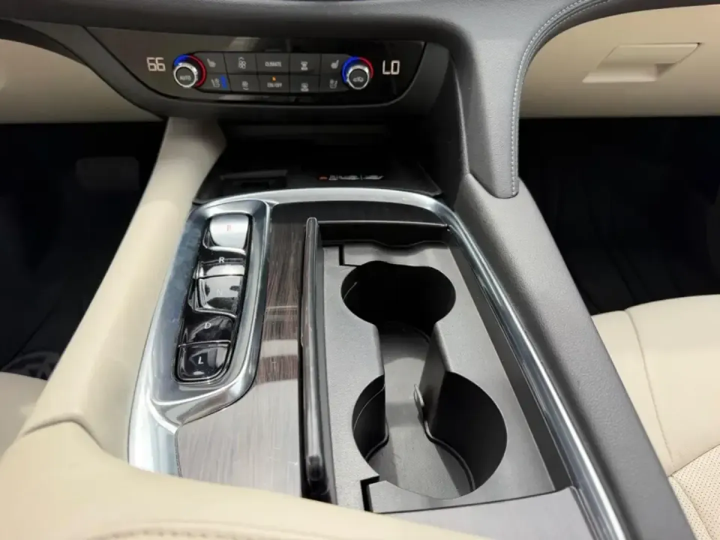 2022 /Whisper Beige seats with Ebony interior accents Le Buick Enclave Premium Group (5GAEVBKWXNJ) with an 3.6L V6 engine, Automatic transmission, located at 970 Woodlawn Dr., Farmington, MO, 63640, (573) 431-7800, 37.825642, -90.468674 - Make every day feel like a first-class road trip in a three-row SUV that's ready for school runs, long commutes, and weekend escapes to the Ozarks. This **2022 Buick Enclave Premium Group** delivers the kind of quiet comfort, confident traction, and family-friendly space that fits life in and around - Photo#19