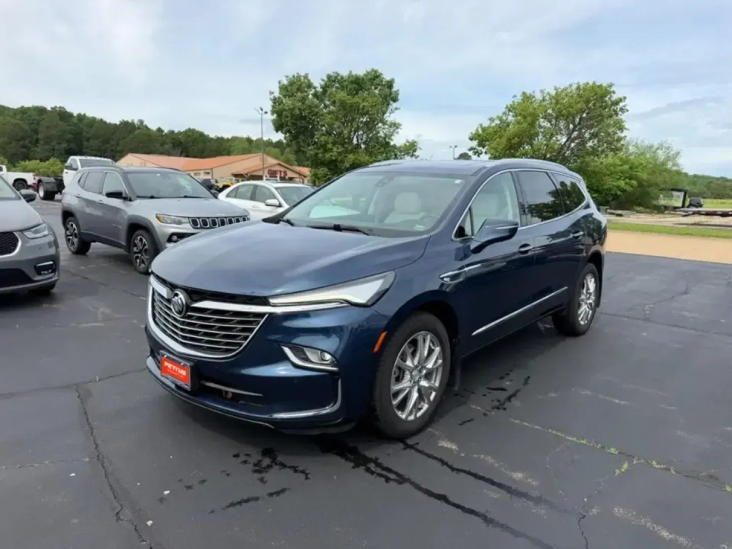2022 /Whisper Beige seats with Ebony interior accents Le Buick Enclave Premium Group (5GAEVBKWXNJ) with an 3.6L V6 engine, Automatic transmission, located at 970 Woodlawn Dr., Farmington, MO, 63640, (573) 431-7800, 37.825642, -90.468674 - Make every day feel like a first-class road trip in a three-row SUV that's ready for school runs, long commutes, and weekend escapes to the Ozarks. This **2022 Buick Enclave Premium Group** delivers the kind of quiet comfort, confident traction, and family-friendly space that fits life in and around - Photo#7